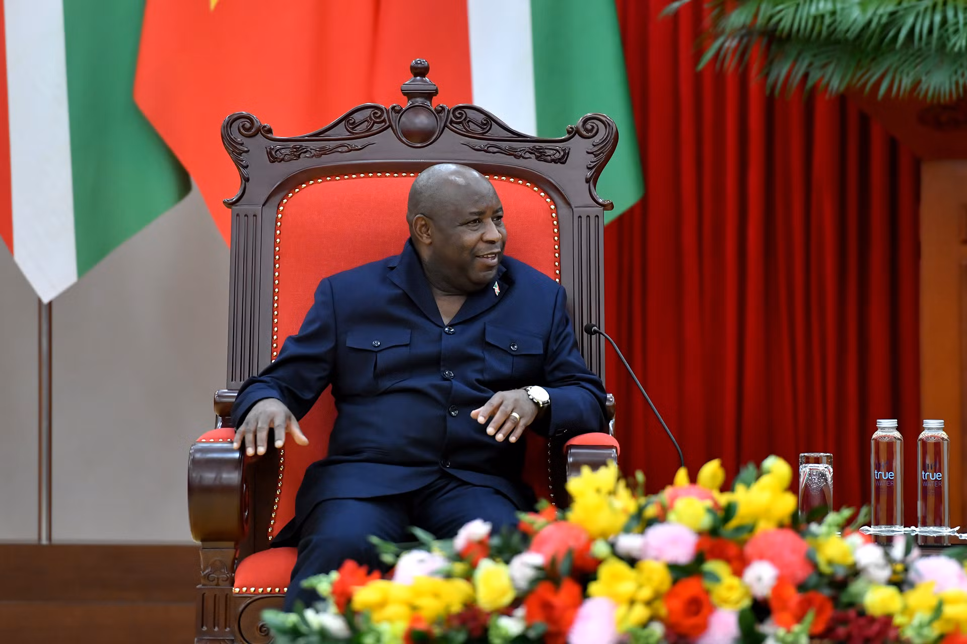 Tổng thống Cộng hòa Burundi Évariste Ndayishimiye tại buổi tiếp.