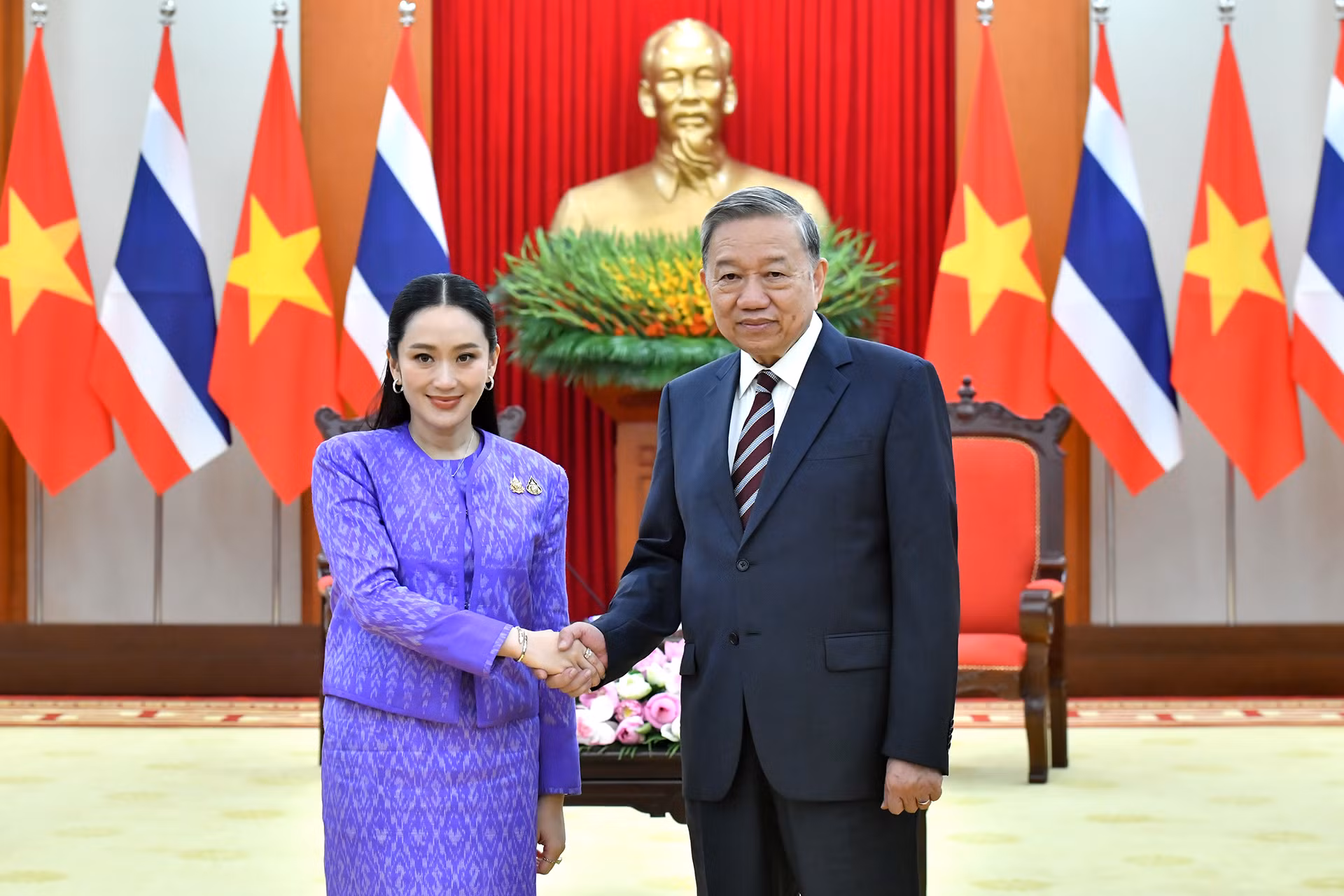 Tổng Bí thư Tô Lâm với Thủ tướng Vương quốc Thái Lan Paetongtarn Shinawatra.