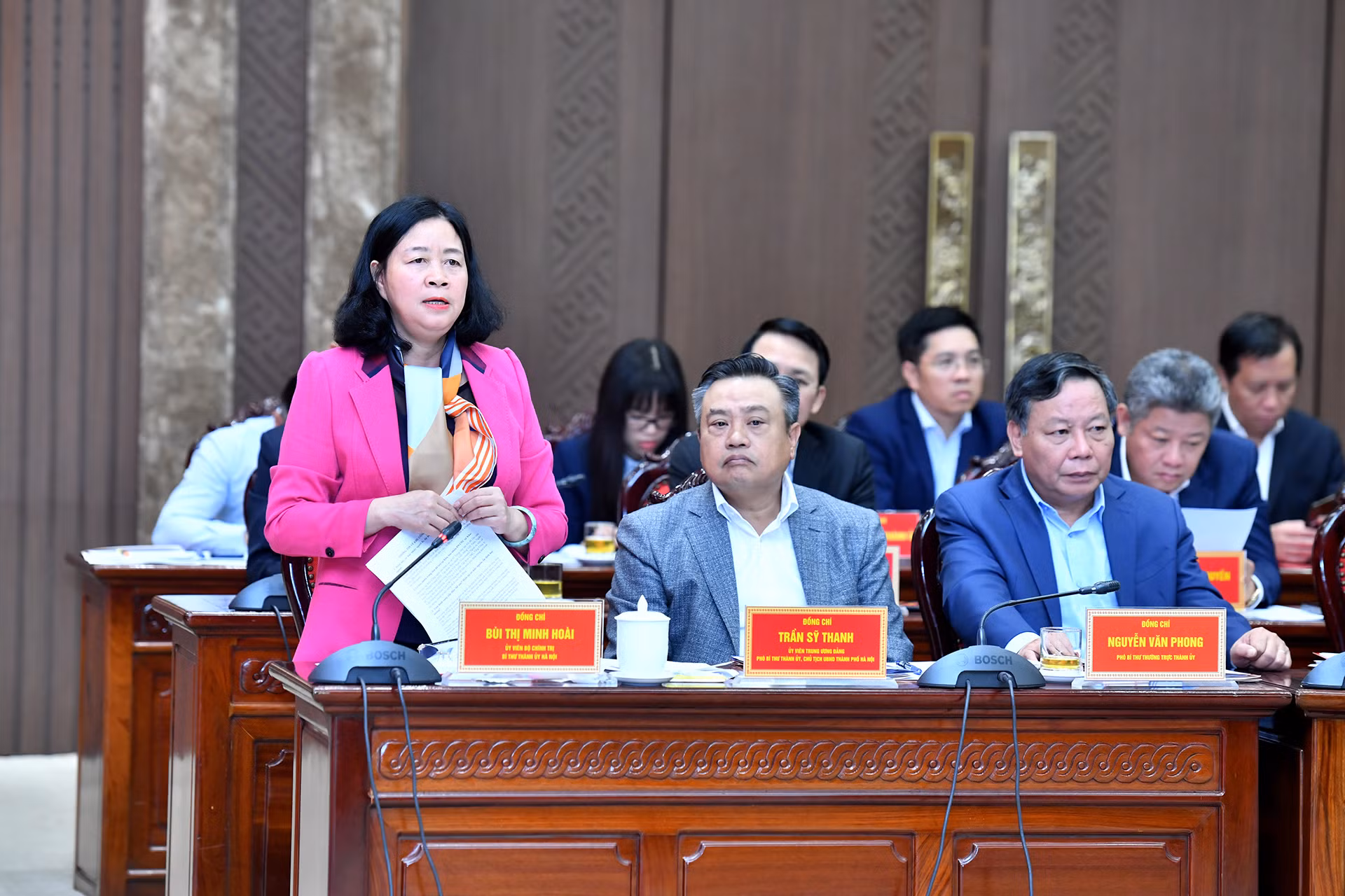 Bí thư Thành ủy Hà Nội Bùi Thị Minh Hoài phát biểu tại buổi làm việc.