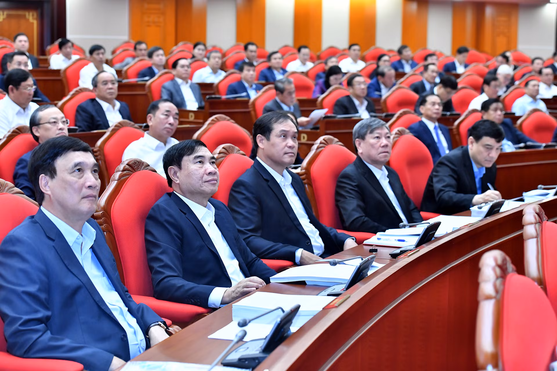 Các đại biểu tham dự hội nghị.
