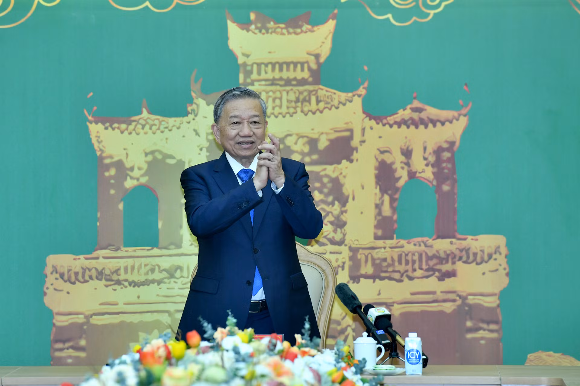 Tổng Bí thư Tô Lâm thăm, chúc Tết Đảng bộ, chính quyền và nhân dân tỉnh Hưng Yên.