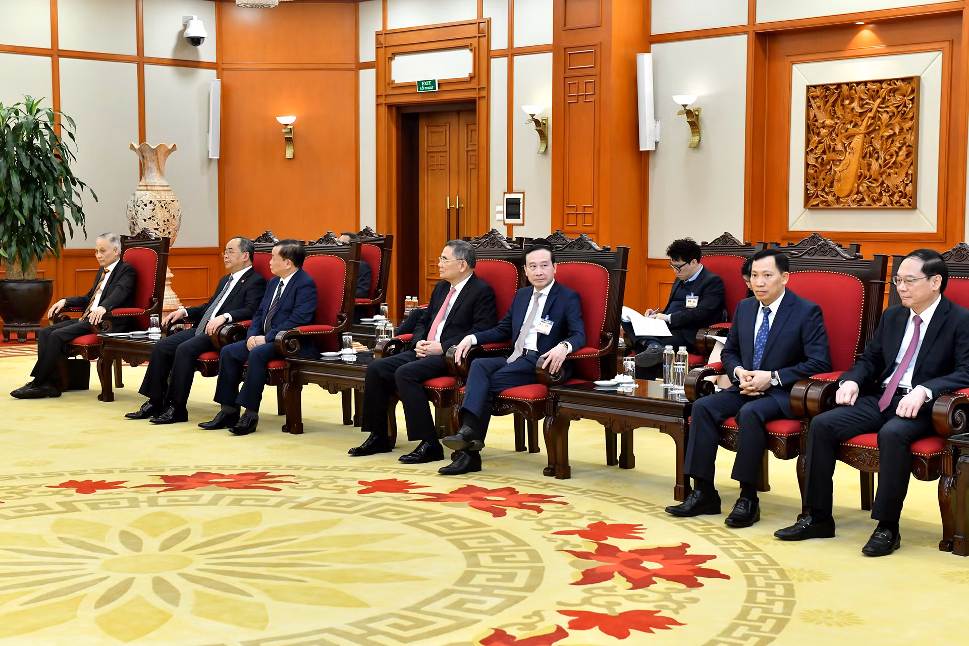 Các đại biểu Việt Nam tham dự buổi tiếp.