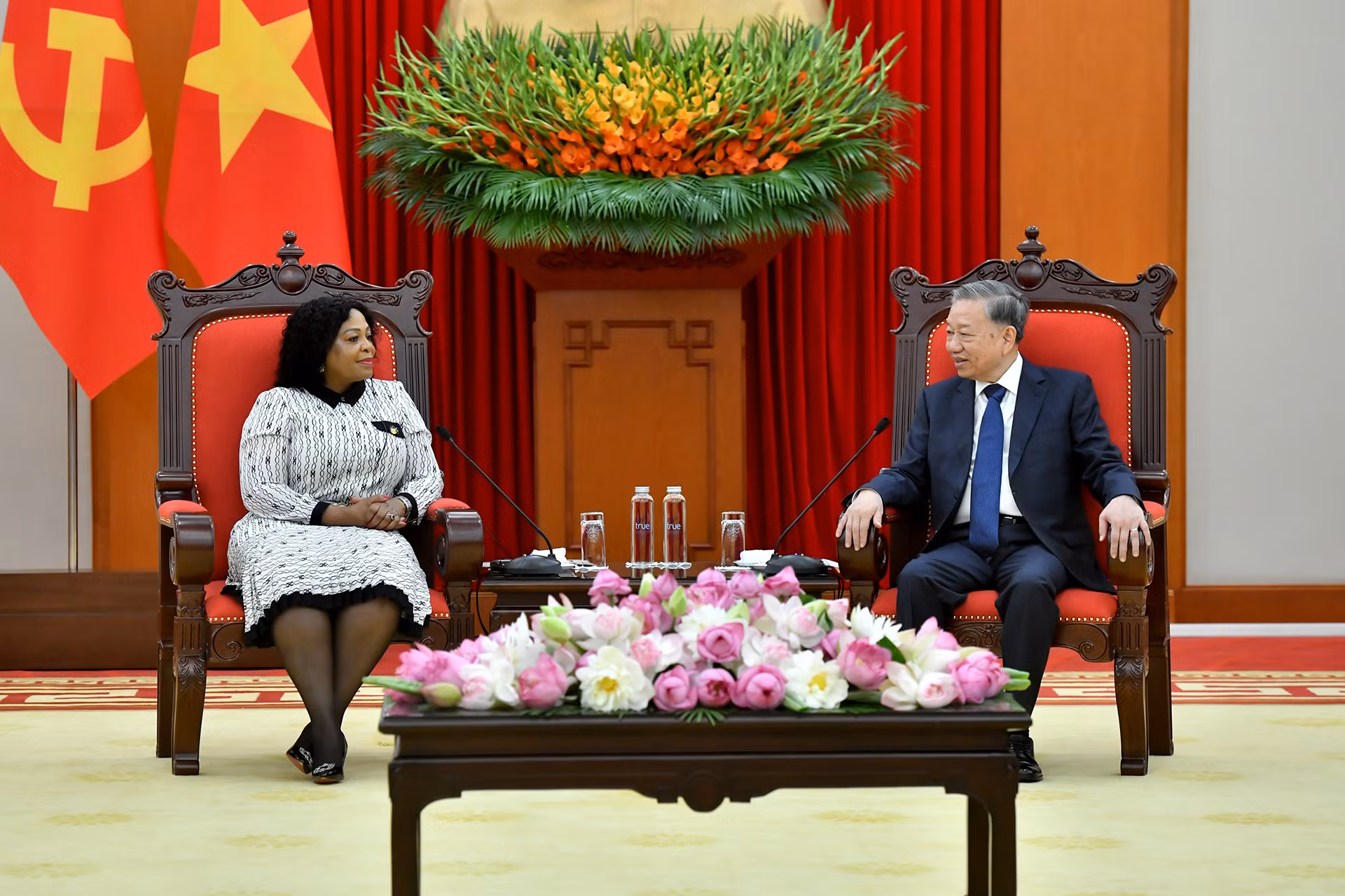 Tổng Bí thư Tô Lâm tiếp bà Nomvula Mokonyane, Phó Tổng thư ký thứ nhất Đảng Đại hội Dân tộc Phi (ANC) của Nam Phi.