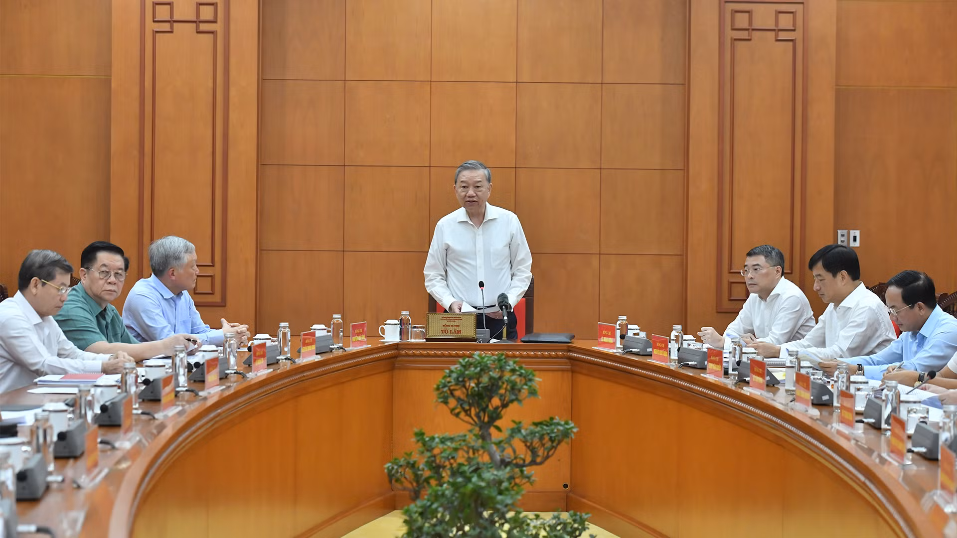 Tổng Bí thư Tô Lâm chủ trì cuộc họp Tiểu ban Điều lệ Đảng.