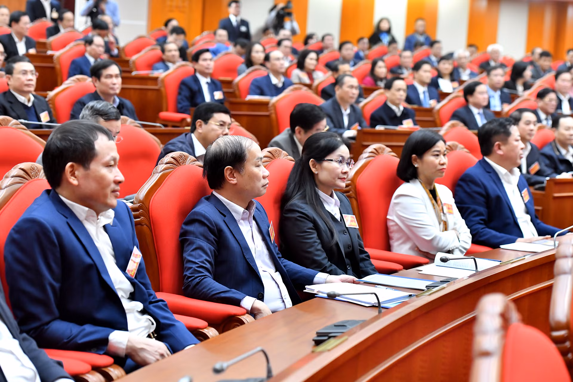 Các đại biểu tham dự hội nghị.
