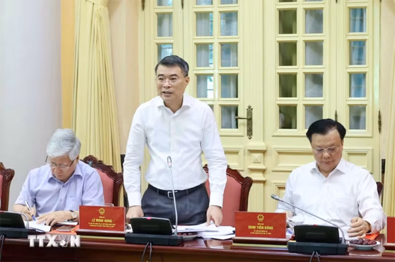 Đồng chí Lê Minh Hưng, Ủy viên Bộ Chính trị, Bí thư Trung ương Đảng, Trưởng Ban Tổ chức Trung ương, thành viên Ban Chỉ đạo phát biểu. (Ảnh: TTXVN)