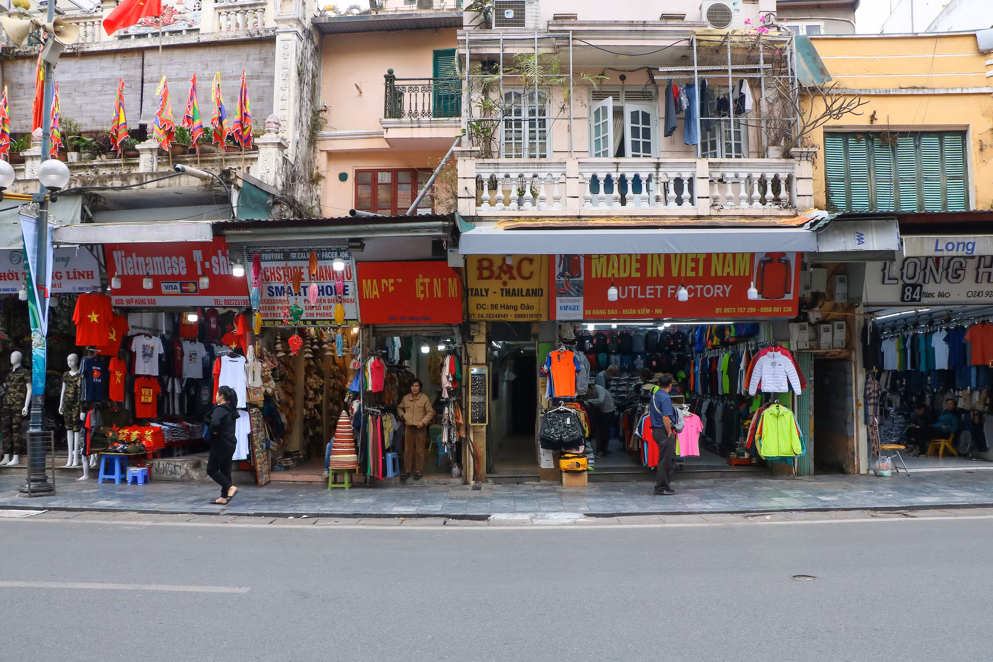 [Ảnh] Hà Nội: Những tuyến phố trung tâm sau một tháng lập lại trật tự vỉa hè ảnh 5