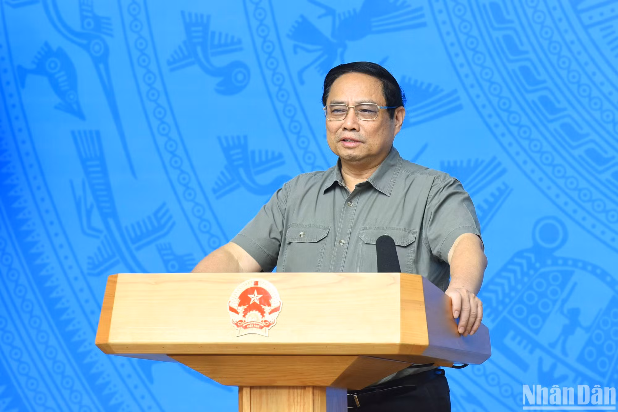Thủ tướng Phạm Minh Chính: Việt Nam trở thành một trong những nước "đi sau nhưng về trước" về phòng, chống dịch Covid-19. Thủ tướng Phạm Minh Chính: Việt Nam trở thành một trong những nước "đi sau nhưng về trước" về phòng, chống dịch Covid-19.