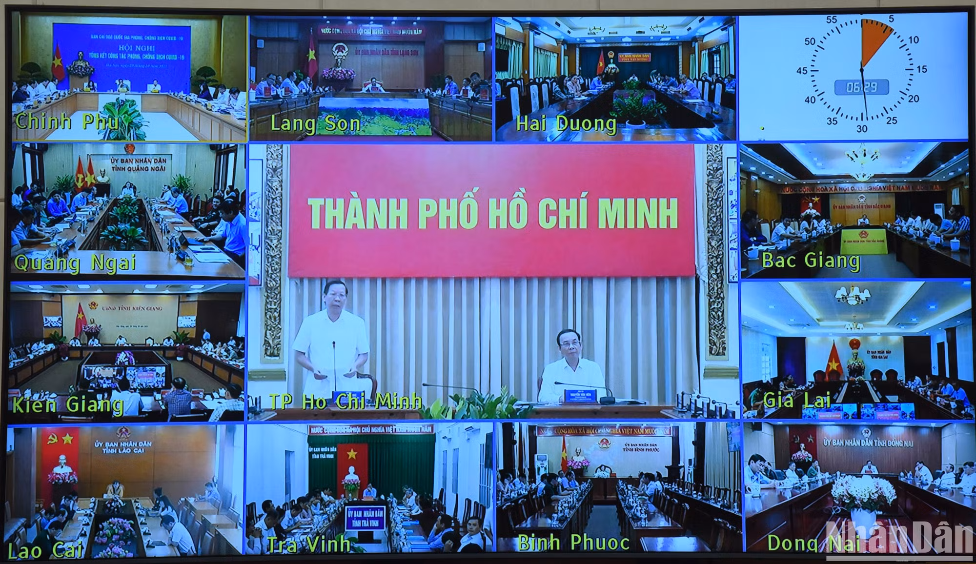 Chủ tịch UBND Thành phố Hồ Chí Minh Phan Văn Mãi phát biểu tại điểm cầu Thành phố Hồ Chí Minh. Chủ tịch UBND Thành phố Hồ Chí Minh Phan Văn Mãi phát biểu tại điểm cầu Thành phố Hồ Chí Minh.