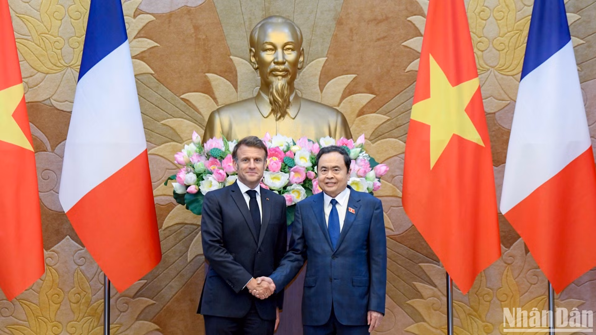 Chủ tịch Quốc hội Trần Thanh Mẫn hội kiến Tổng thống Pháp Emmanuel Macron.