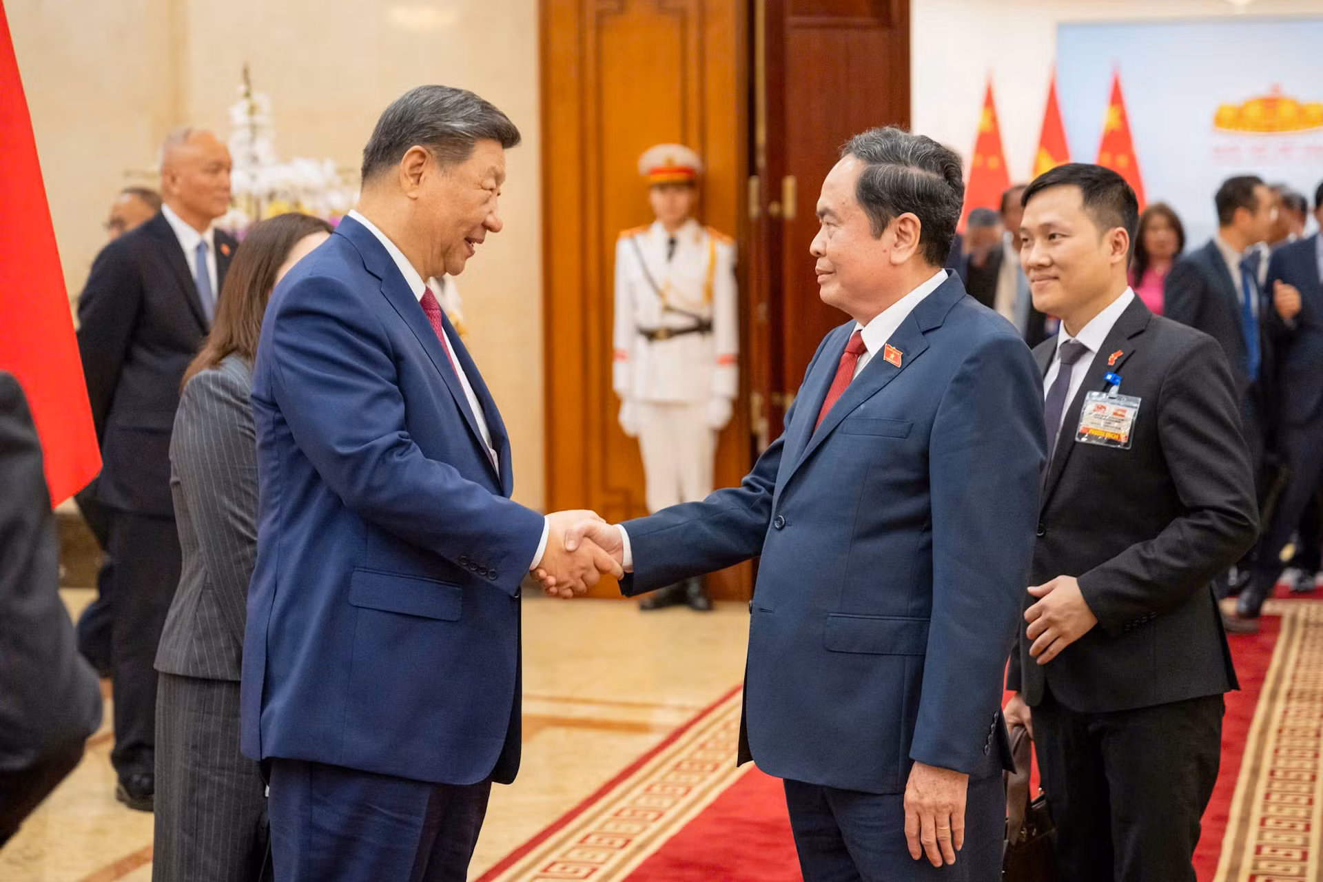 Chủ tịch Quốc hội Trần Thanh Mẫn trao đổi với Tổng Bí thư, Chủ tịch Trung Quốc Tập Cận Bình.