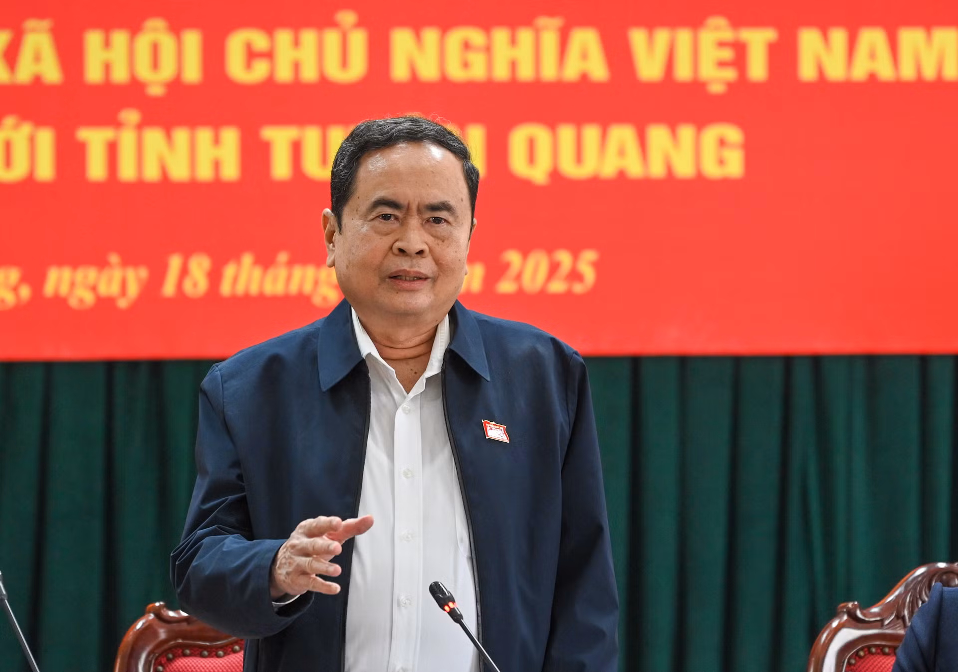 Chủ tịch Quốc hội Trần Thanh Mẫn phát biểu kết luận buổi làm việc với Ban Thường vụ tỉnh ủy Tuyên Quang.