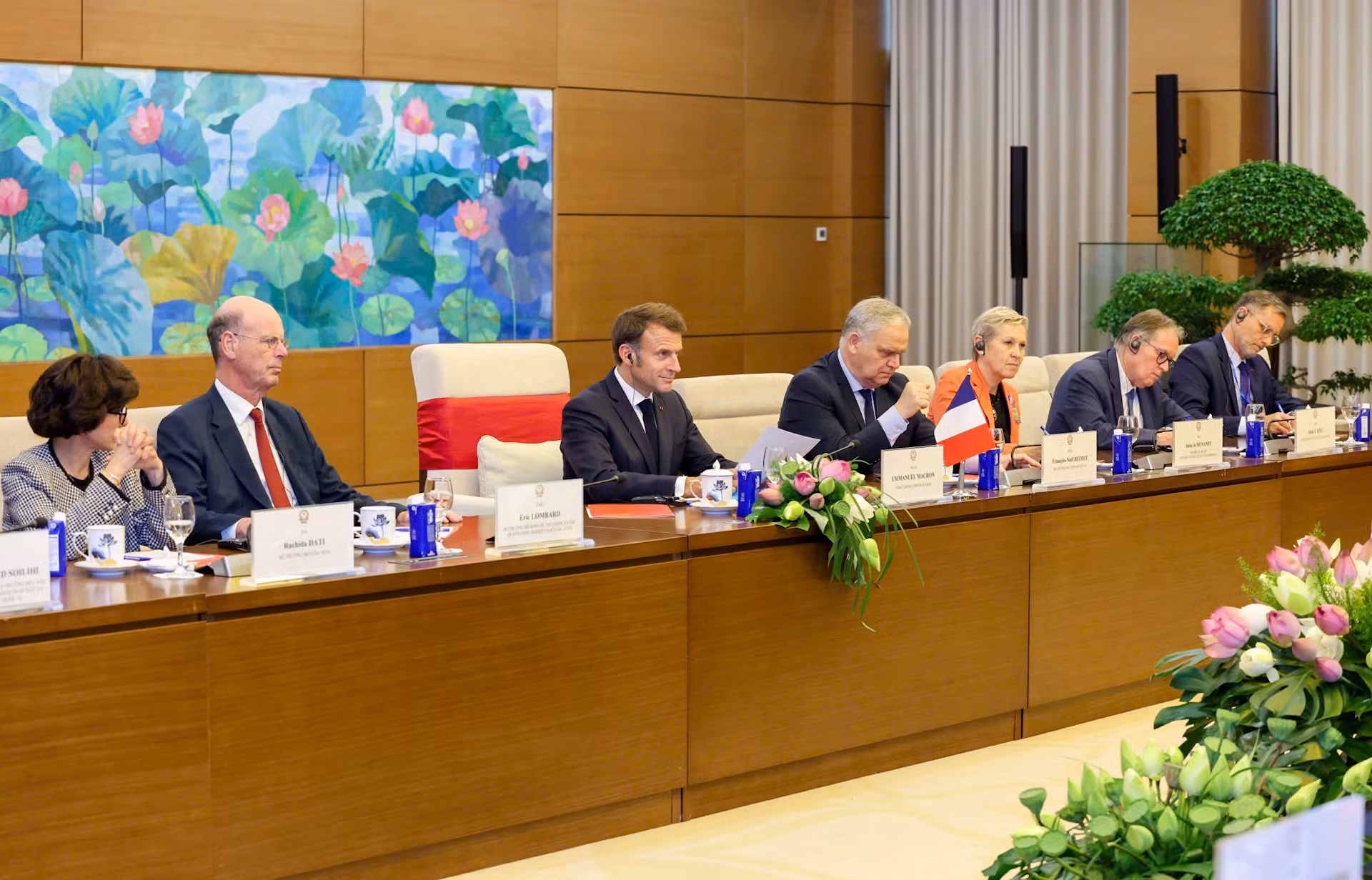[Ảnh] Chủ tịch Quốc hội Trần Thanh Mẫn hội kiến Tổng thống Pháp Emmanuel Macron ảnh 9