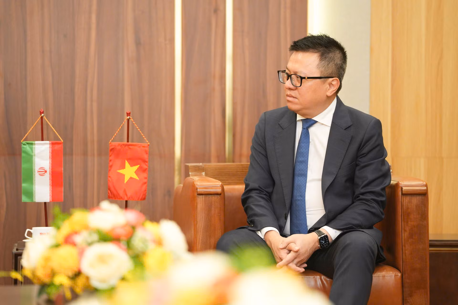 Tổng Biên tập Báo Nhân Dân Lê Quốc Minh phát biểu tại buổi làm việc. Tổng Biên tập Báo Nhân Dân Lê Quốc Minh phát biểu tại buổi làm việc.