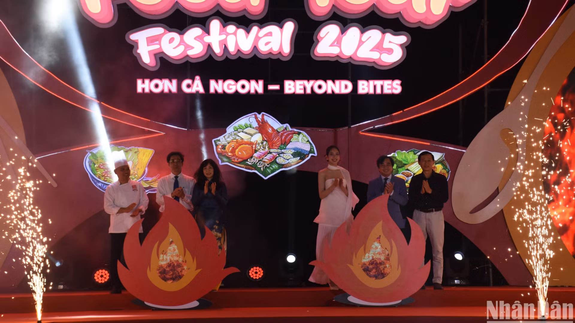 Đà Nẵng chính thức khai mạc Lễ hội Đà Nẵng Food Tour 2025 - sự kiện là hoạt động chính của ngành du lịch Đà Nẵng chào mừng Kỷ niệm 95 năm Ngày thành lập Đảng bộ thành phố và 50 năm Ngày Giải phóng Đà Nẵng (29/3/1975-29/3/2025). (Ảnh: ANH ĐÀO) Đà Nẵng chính thức khai mạc Lễ hội Đà Nẵng Food Tour 2025 - sự kiện là hoạt động chính của ngành du lịch Đà Nẵng chào mừng Kỷ niệm 95 năm Ngày thành lập Đảng bộ thành phố và 50 năm Ngày Giải phóng Đà Nẵng (29/3/1975-29/3/2025). (Ảnh: ANH ĐÀO)