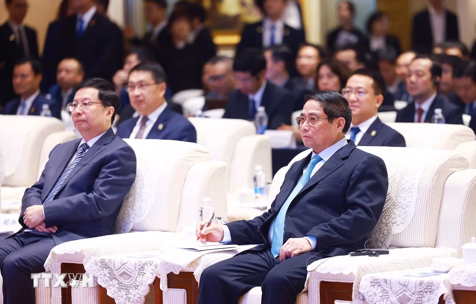 Thủ tướng Phạm Minh Chính dự Tọa đàm doanh nghiệp Việt Nam-Trung Quốc. (Ảnh: Dương Giang/TTXVN)