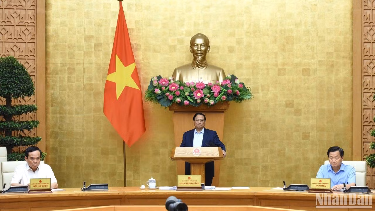 Thủ tướng Phạm Minh Chính chủ trì phiên họp chuyên đề về xây dựng pháp luật tháng 6/2024.