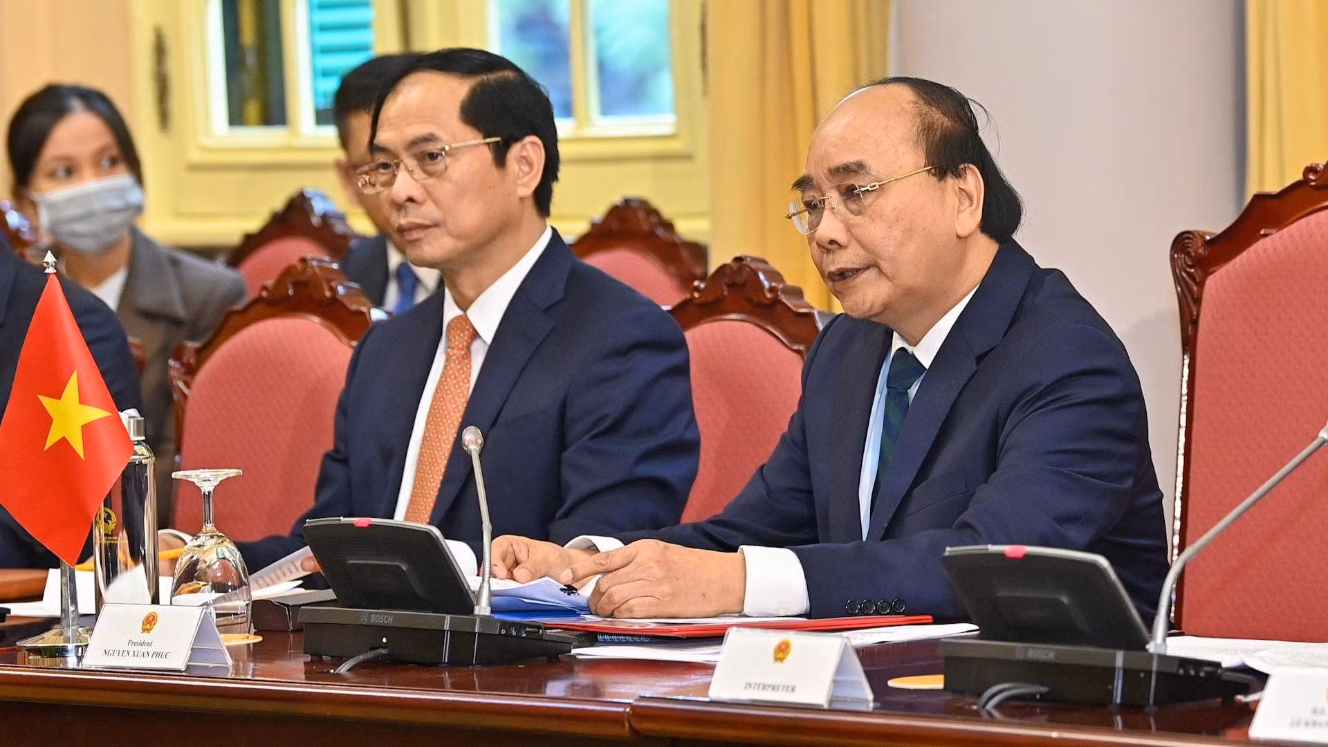Chủ tịch nước Nguyễn Xuân Phúc phát biểu tại buổi hội đàm.