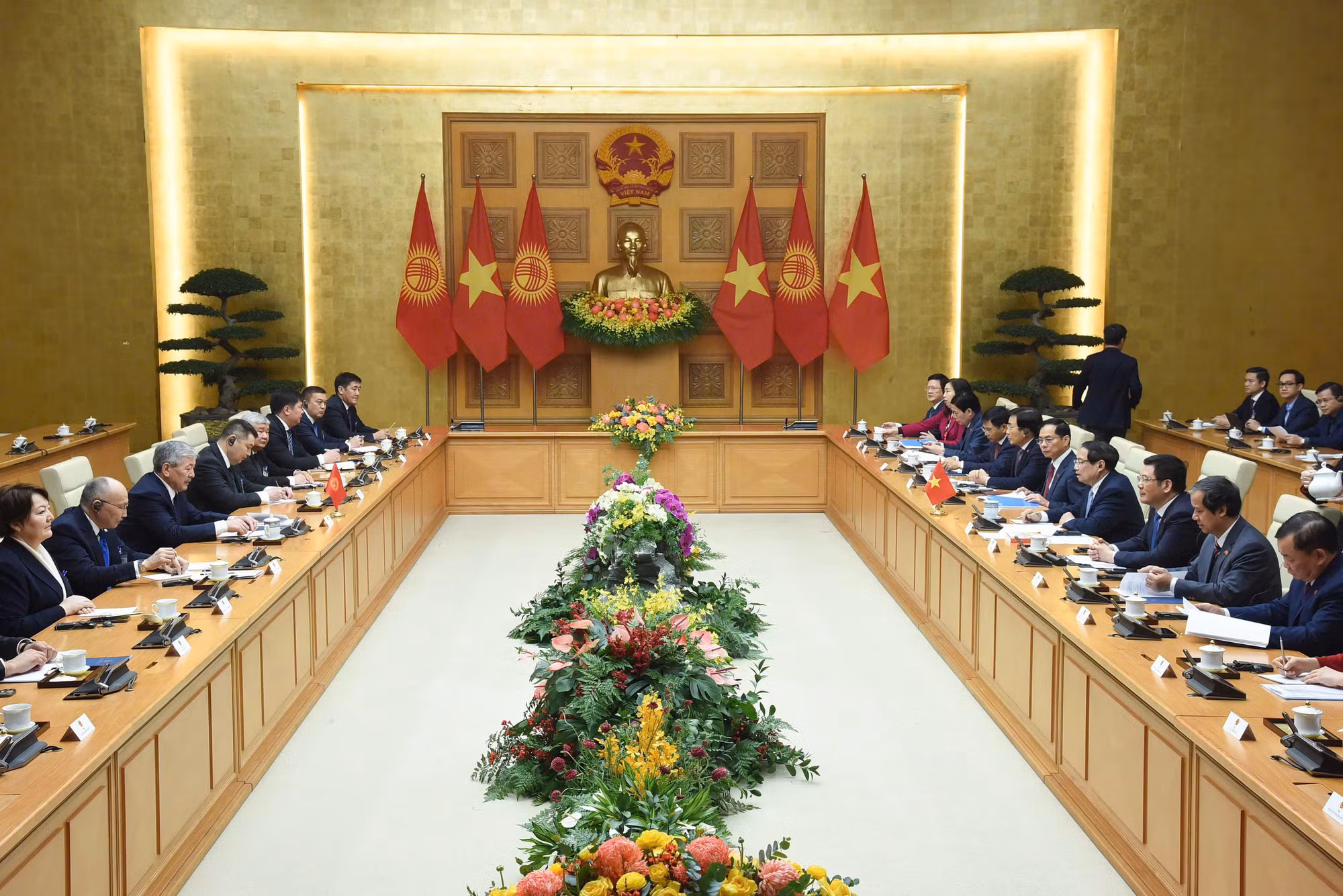 Quang cảnh buổi hội đàm.