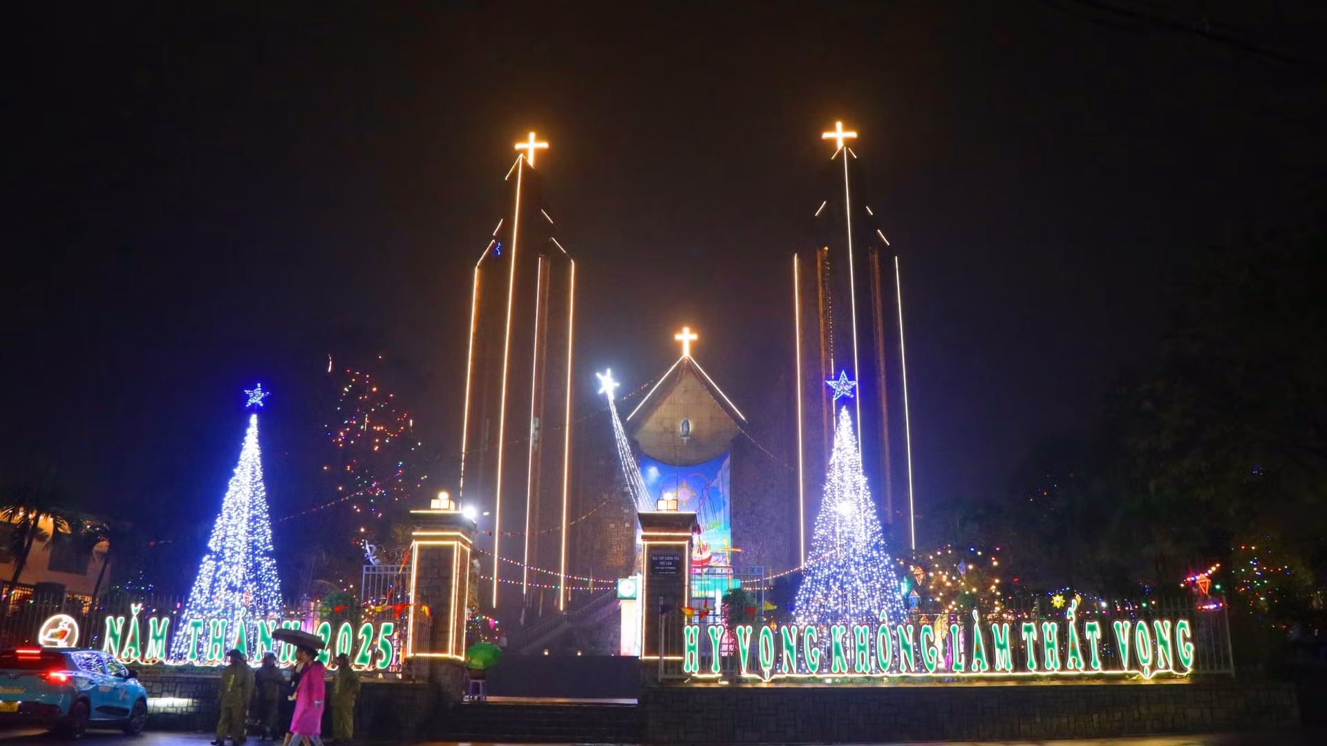 (Ảnh: Tường Vi - TTXVN) (Ảnh: Tường Vi - TTXVN)