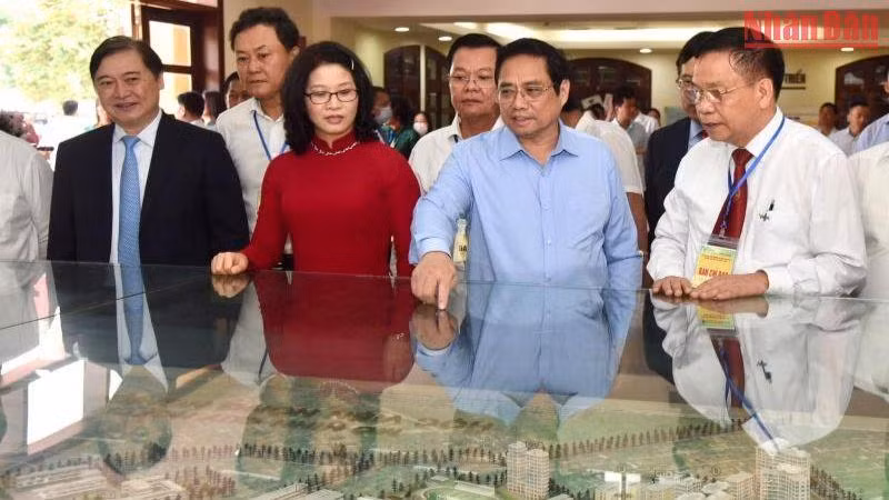 Học viện Nông nghiệp Việt Nam, tiền thân là Trường đại học Nông Lâm được thành lập ngày 12/10/1956, là 1 trong 4 trường đại học đầu tiên của cả nước. Học viện Nông nghiệp Việt Nam, tiền thân là Trường đại học Nông Lâm được thành lập ngày 12/10/1956, là 1 trong 4 trường đại học đầu tiên của cả nước.