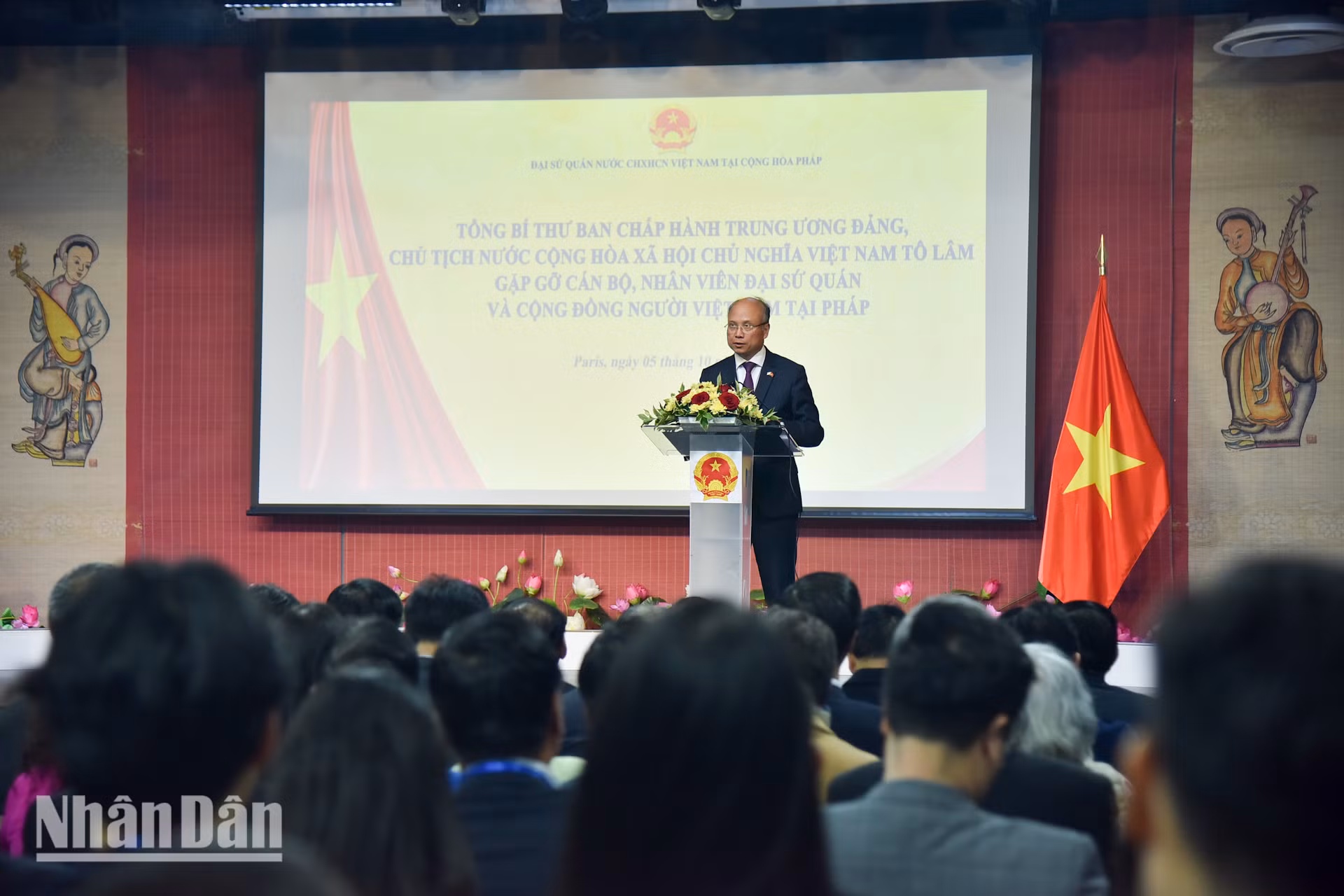 [ẢNH] Tổng Bí thư, Chủ tịch nước Tô Lâm gặp mặt bà con kiều bào tại Pháp ảnh 4