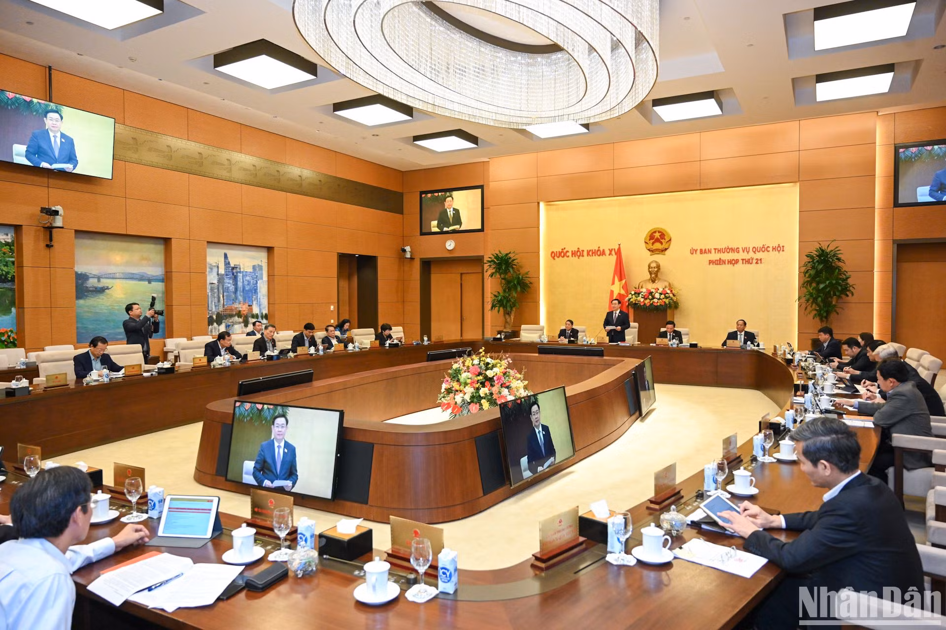 Quang cảnh khai mạc phiên họp thứ 21 Ủy ban Thường vụ Quốc hội.