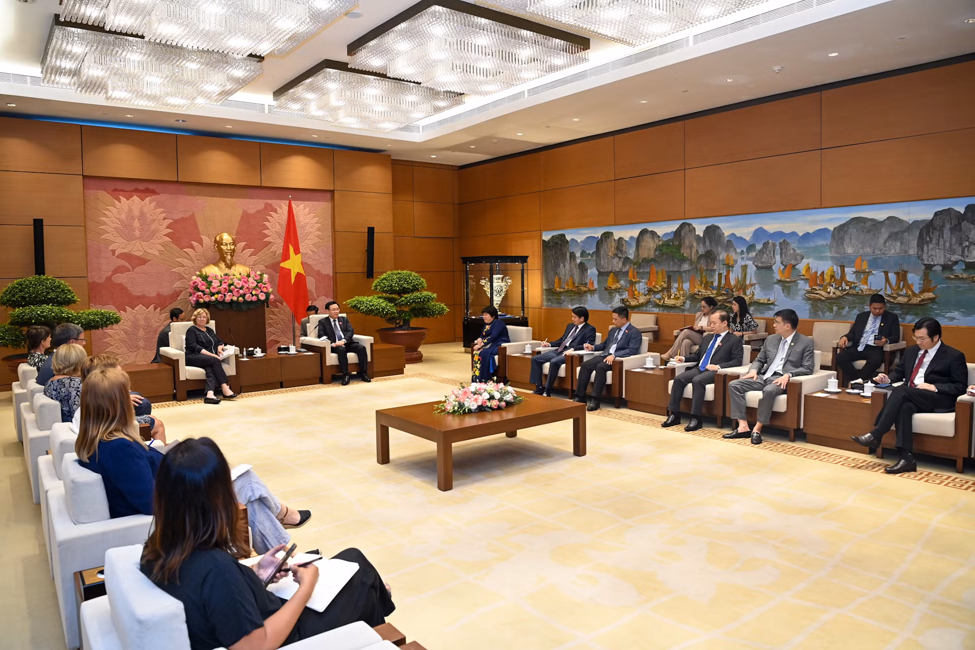 Quang cảnh buổi tiếp tại Nhà Quốc hội.