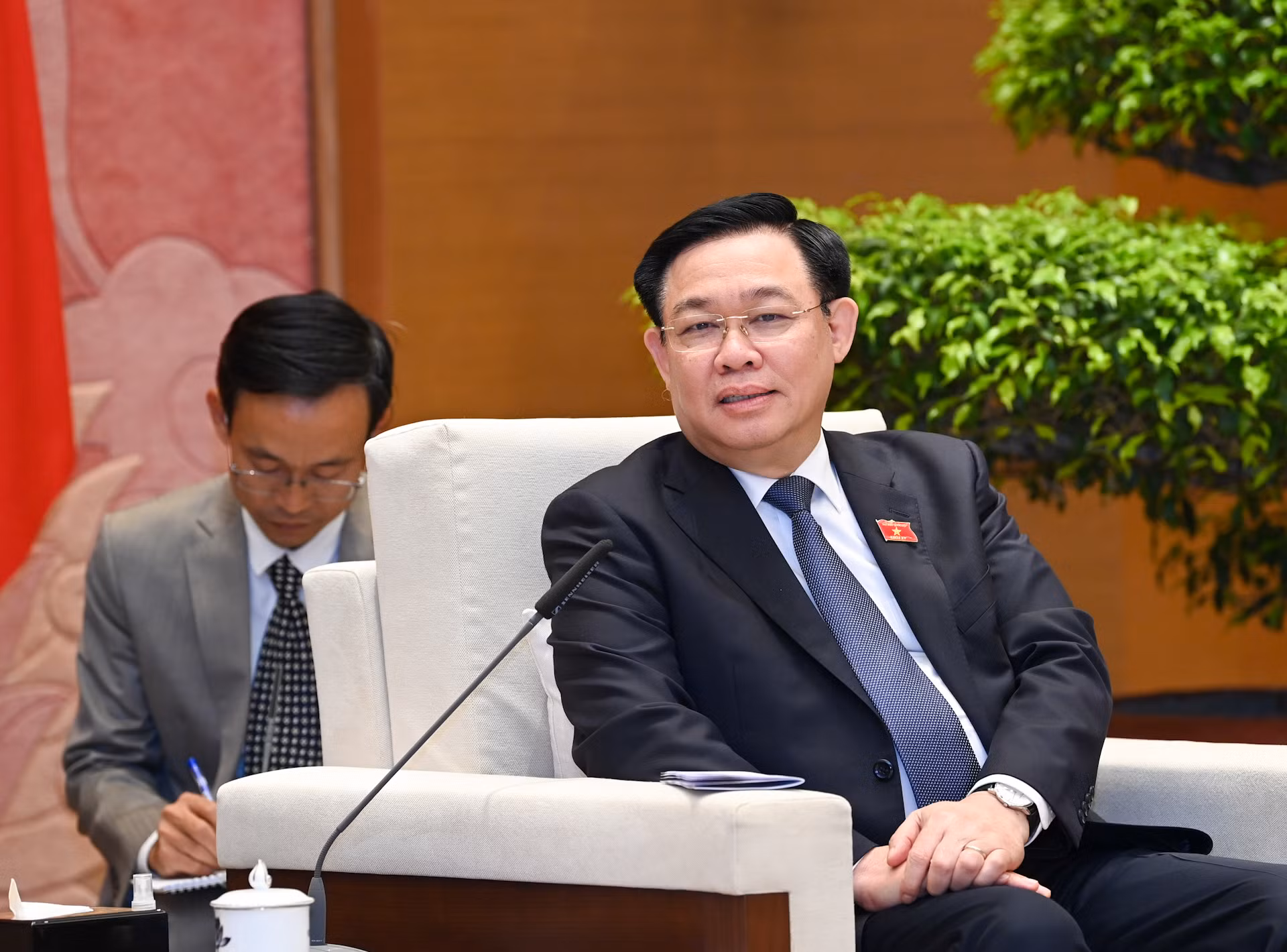 Chủ tịch Quốc hội Vương Đình Huệ phát biểu tại buổi tiếp.