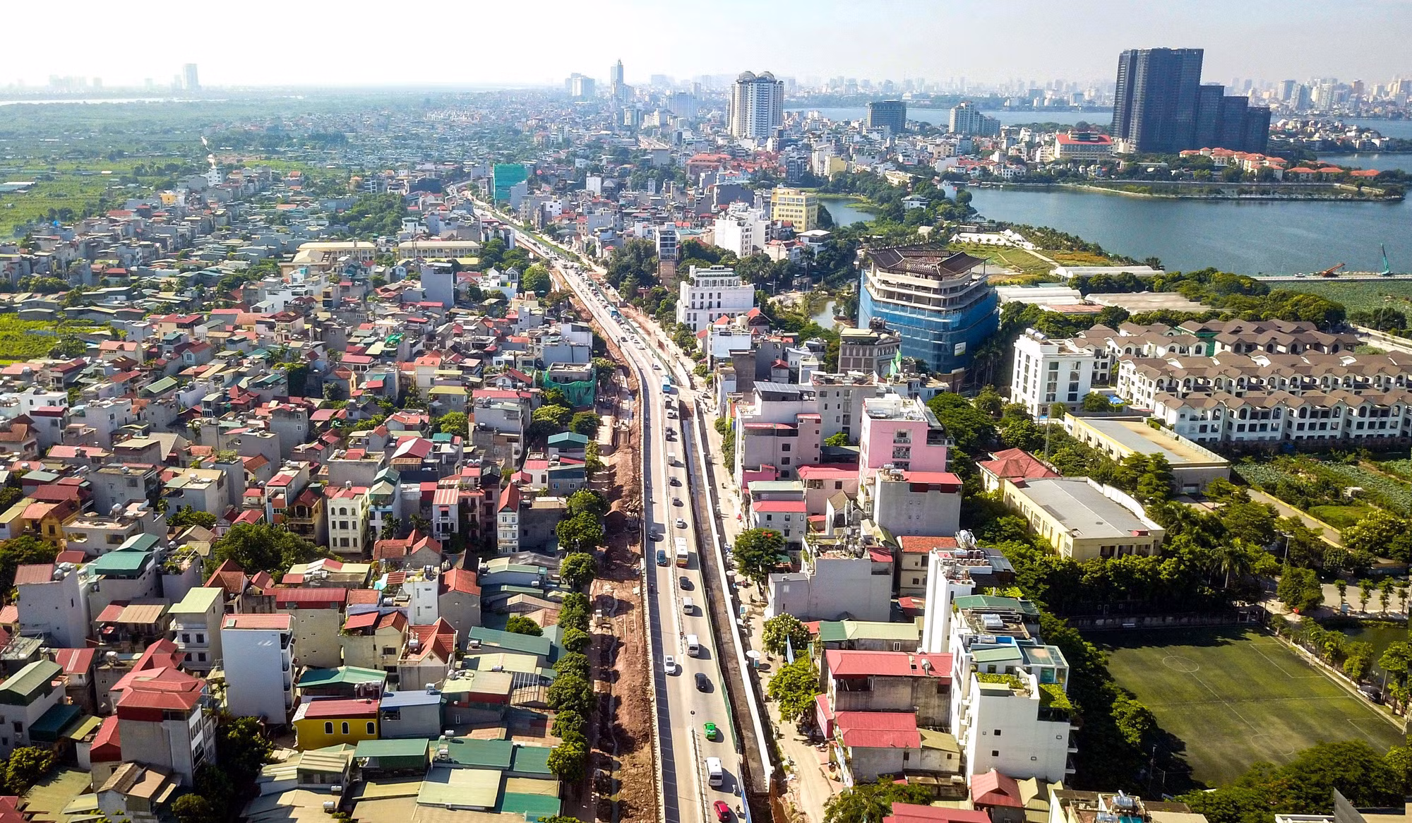 Toàn cảnh dự án hạ cốt đê nhìn từ trên cao.