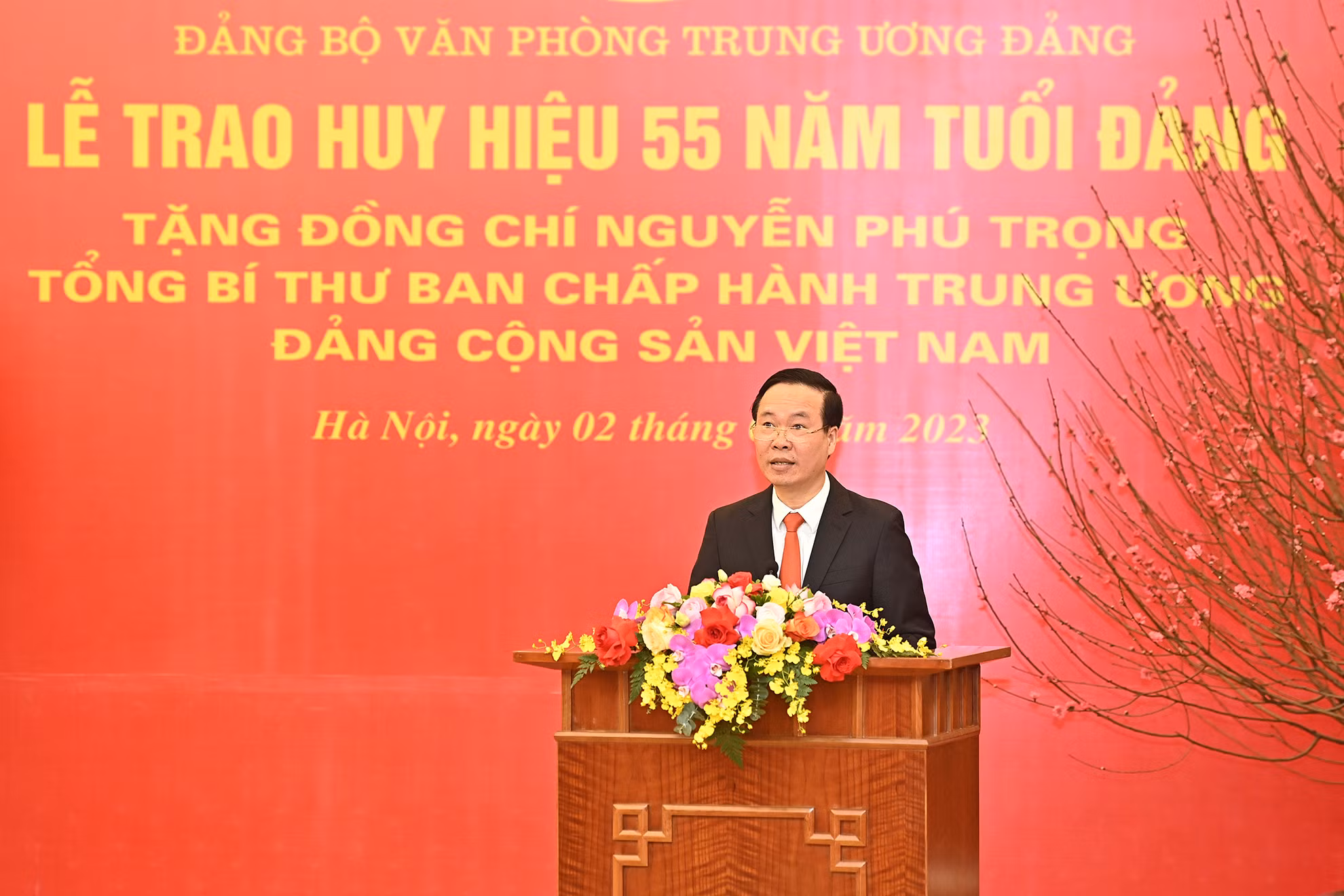 Đồng chí Võ Văn Thưởng, Ủy viên Bộ Chính trị, Thường trực Ban Bí thư phát biểu tại buổi lễ. Đồng chí Võ Văn Thưởng, Ủy viên Bộ Chính trị, Thường trực Ban Bí thư phát biểu tại buổi lễ.
