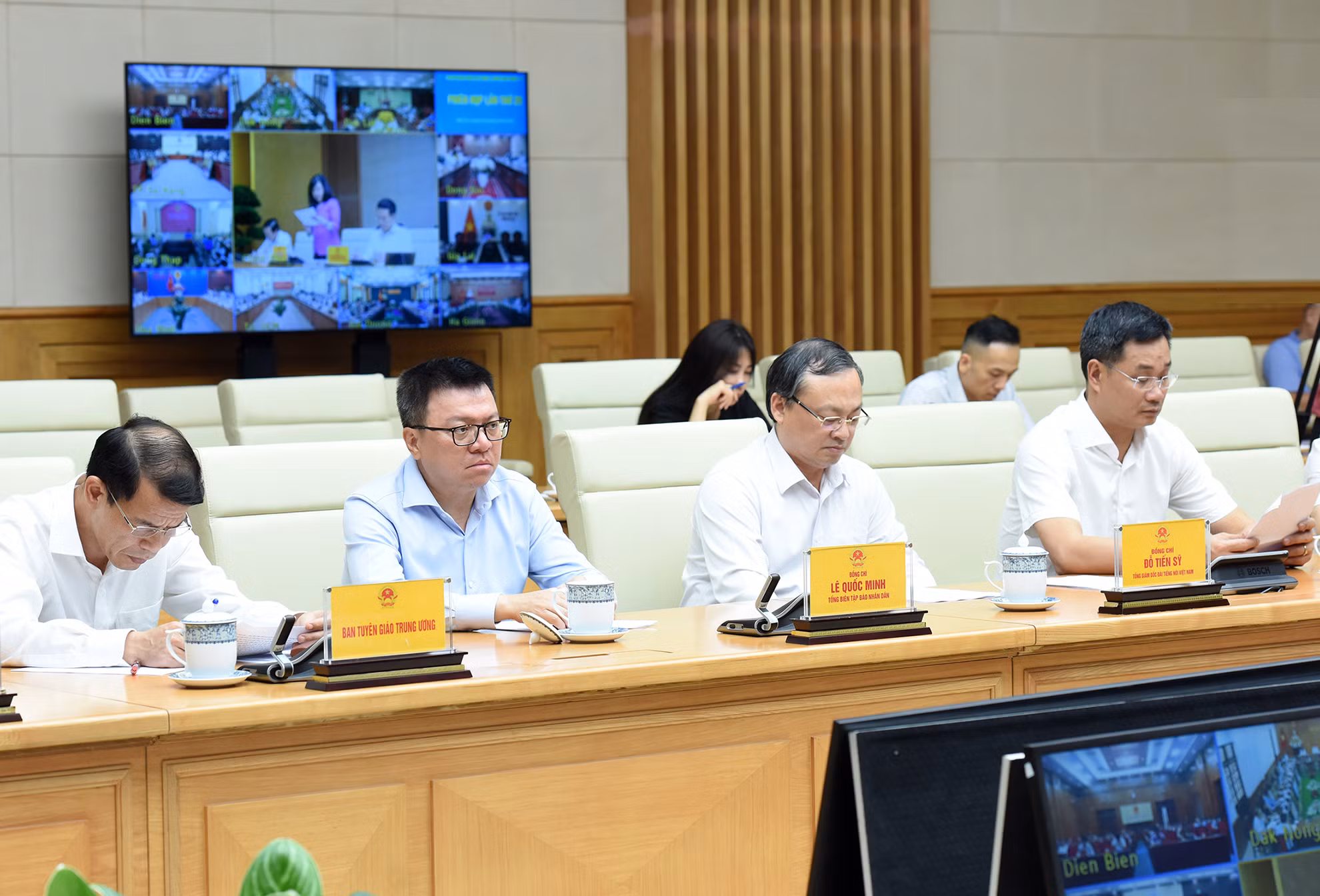 Đại diện lãnh đạo các cơ báo chí TW tham dự phiên họp