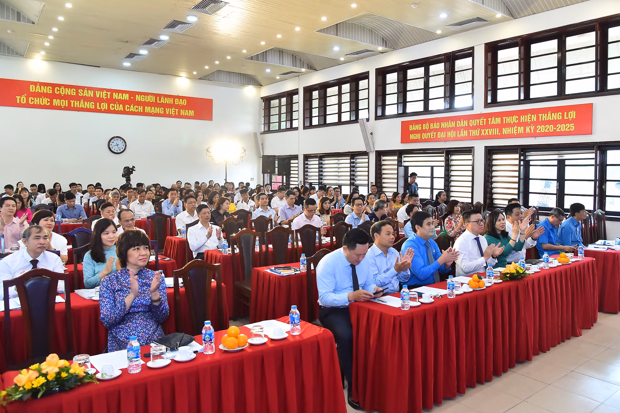 Các đại biểu tham dự Đại hội đại biểu Công đoàn Báo Nhân Dân lần thứ XXVI, nhiệm kỳ 2023-2028 tại Trụ sở Bộ Biên tập Báo Nhân Dân ngày 15/6.