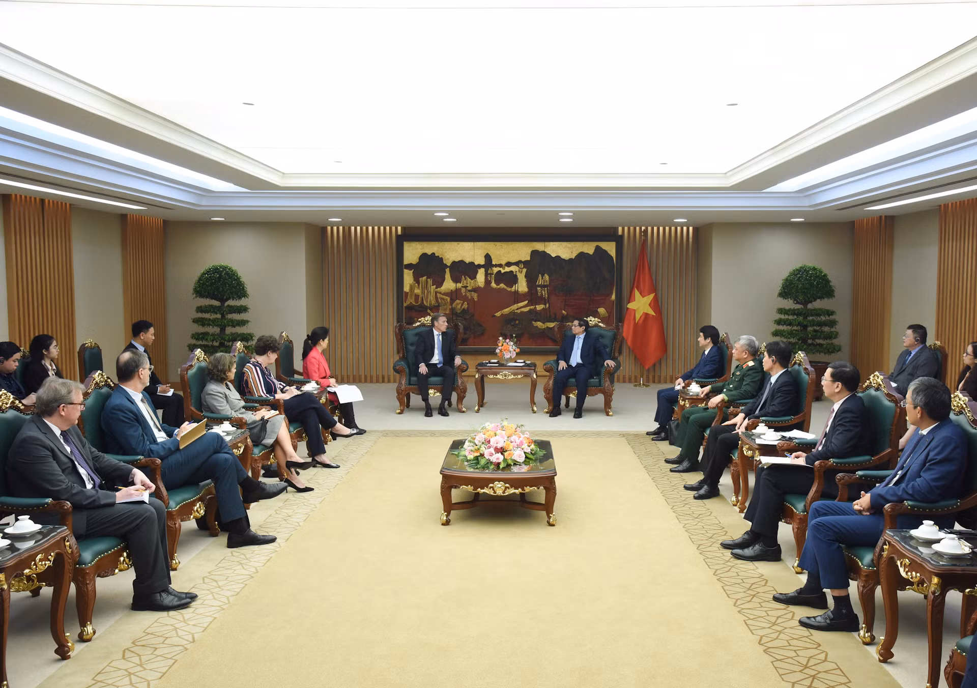 Quang cảnh buổi tiếp. Quang cảnh buổi tiếp.