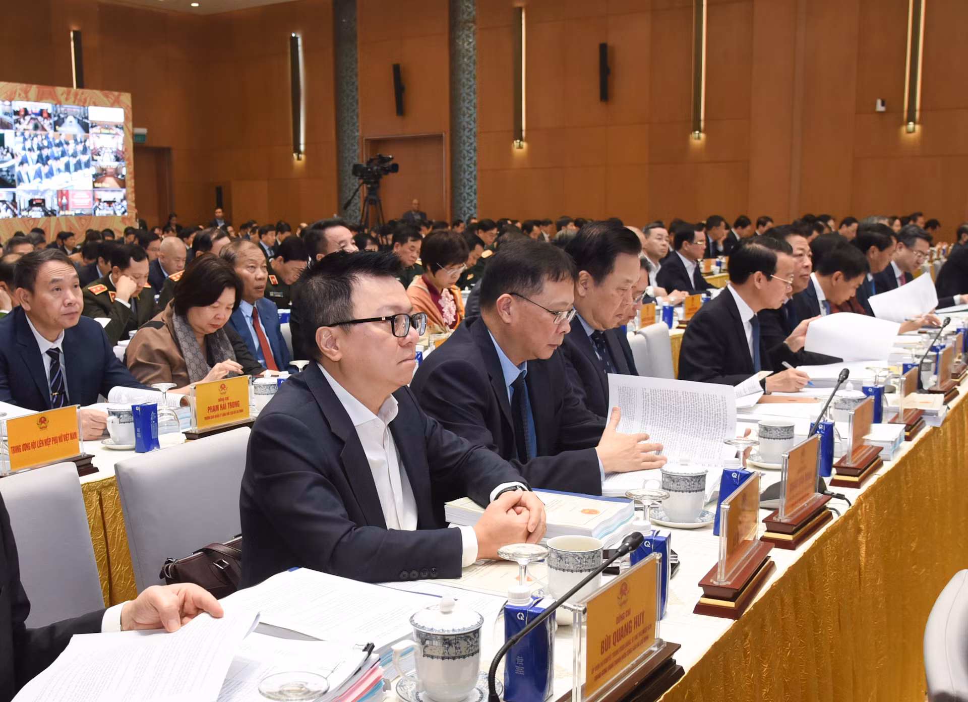Đại biểu đại diện các bộ, ngành tham dự Hội nghị. Đại biểu đại diện các bộ, ngành tham dự Hội nghị.