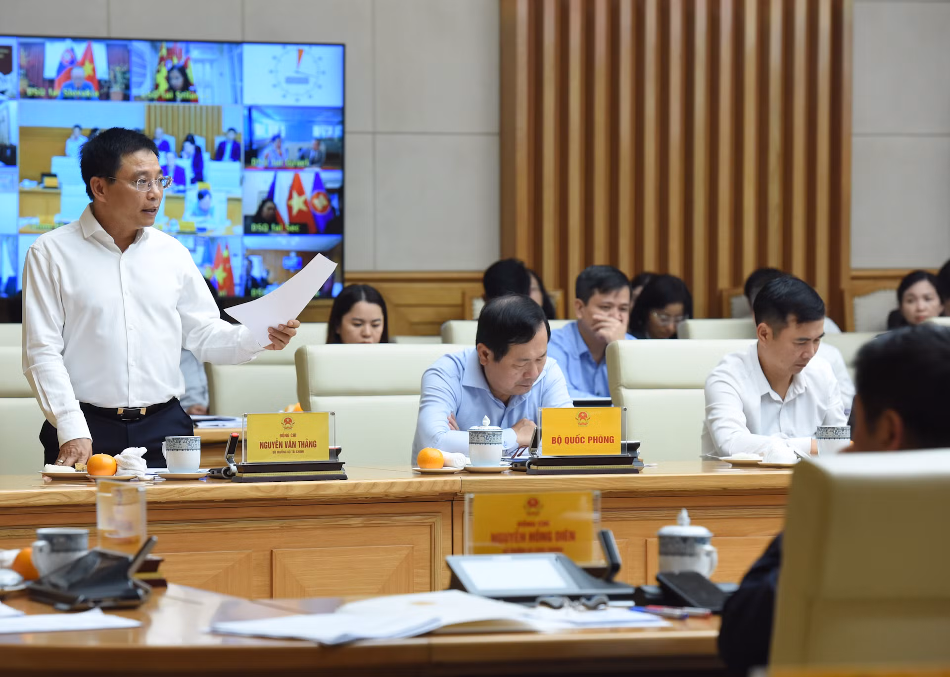 Bộ trưởng Tài chính Nguyễn Văn Thắng phát biểu.