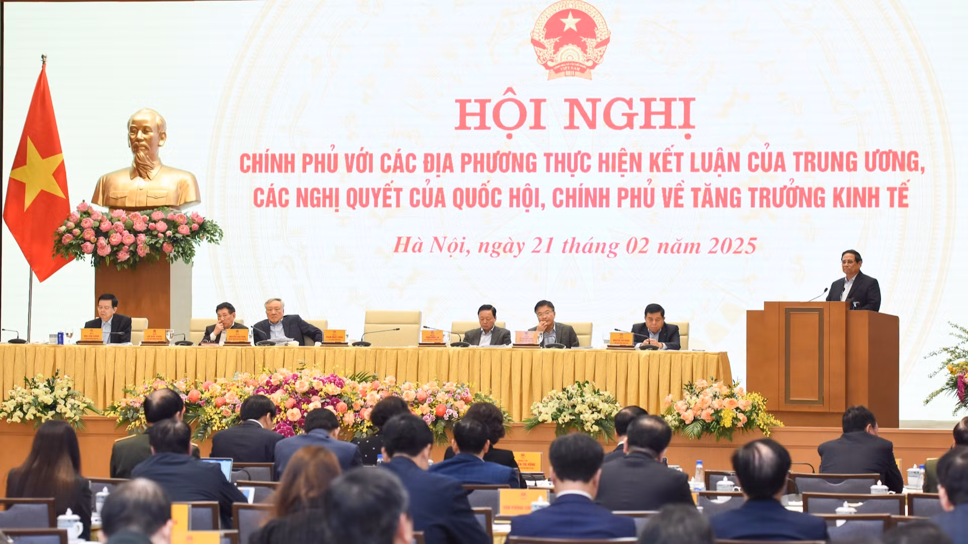 Hội nghị Chính phủ với các địa phương về tăng trưởng kinh tế. 