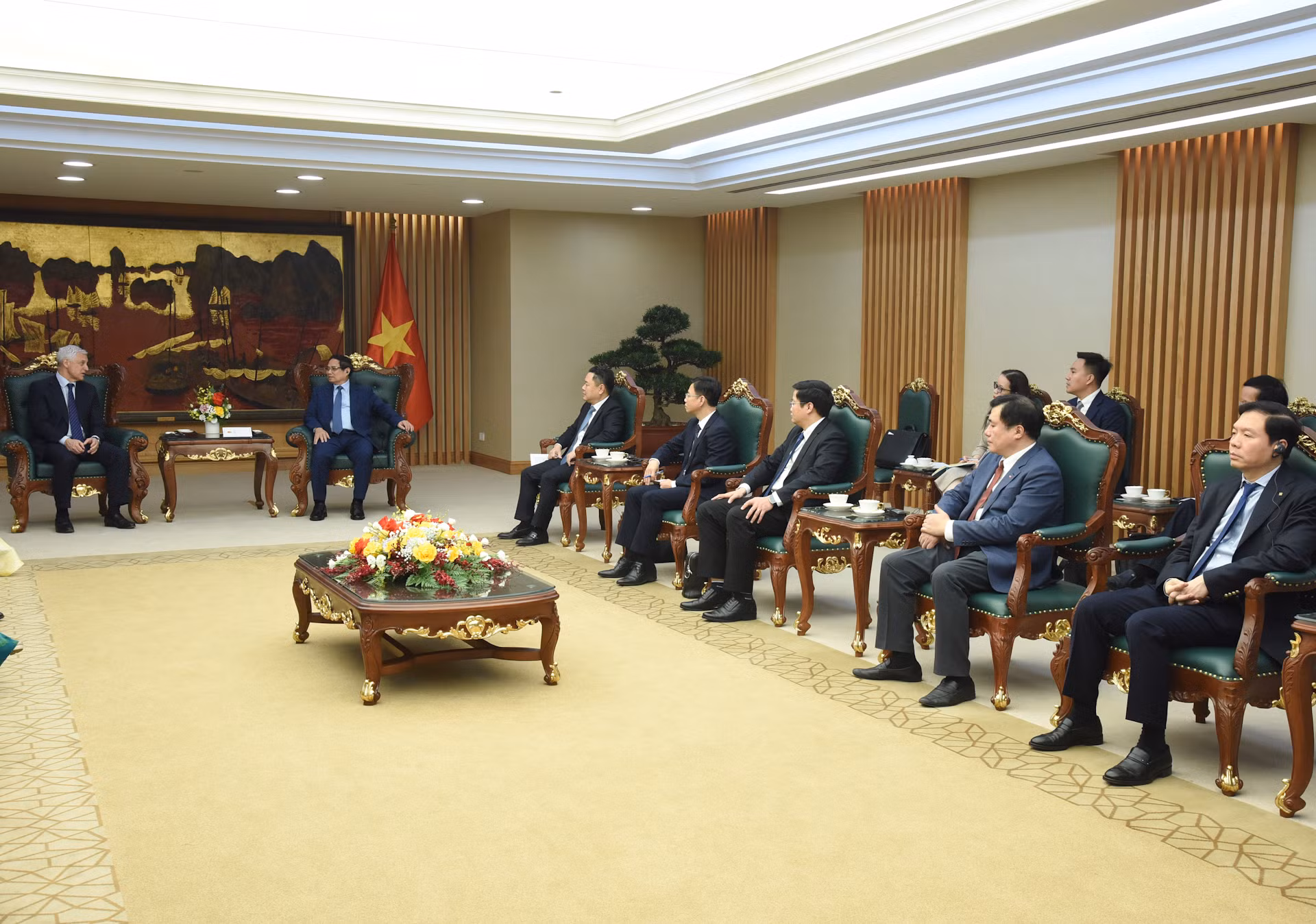 Đại diện lãnh đạo các ban, bộ, ngành của Chính phủ cùng tham dự buổi tiếp.