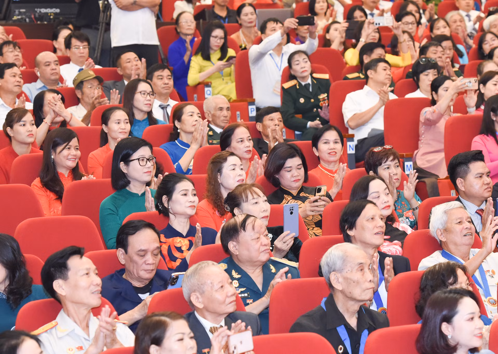 Các đại biểu tham dự hội nghị. Các đại biểu tham dự hội nghị.