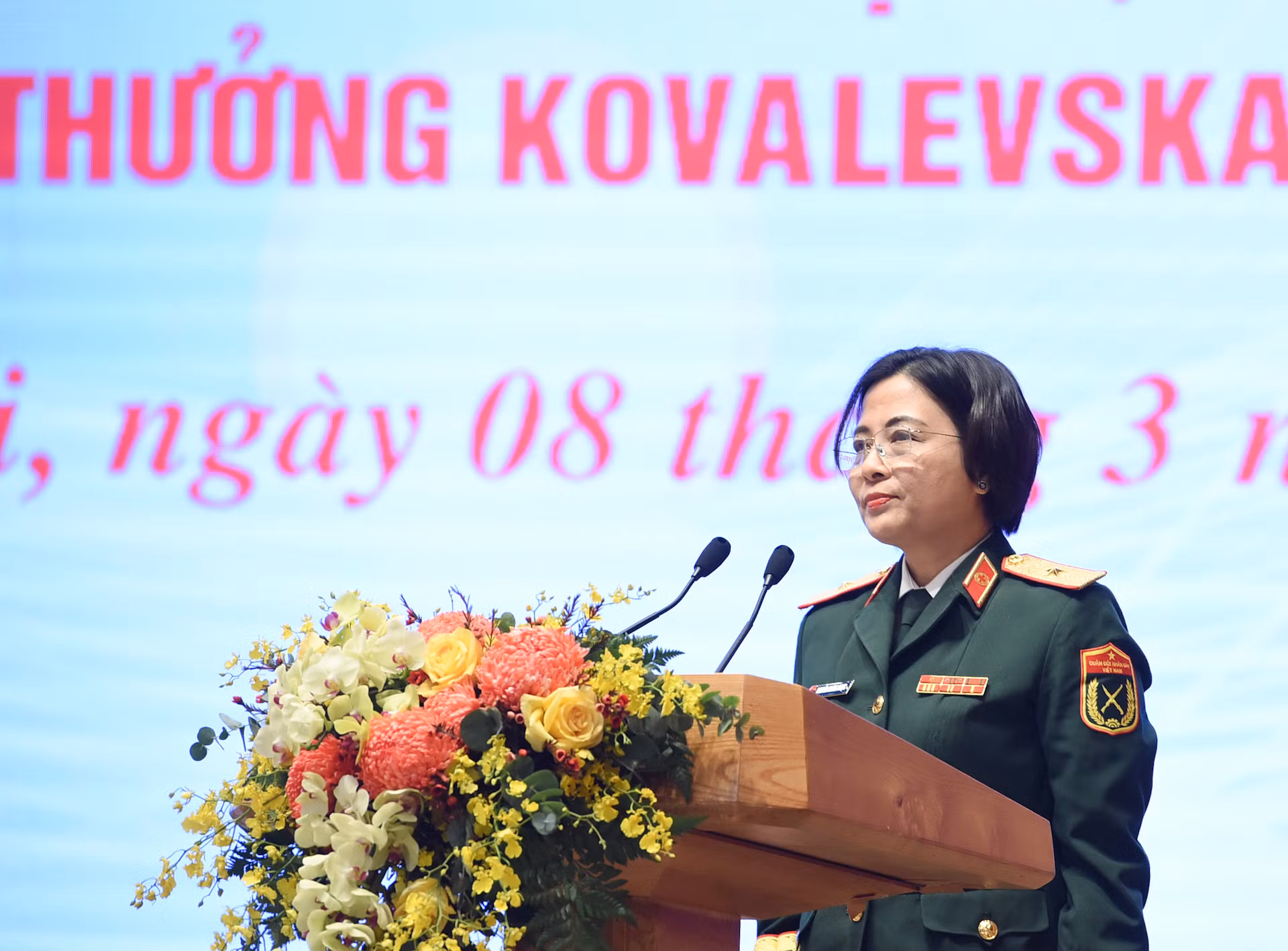 Thiếu tướng Nguyễn Hoàng Ngọc - Phó Giám đốc Bệnh viện Trung ương Quân đội 108 phát biểu. Thiếu tướng Nguyễn Hoàng Ngọc - Phó Giám đốc Bệnh viện Trung ương Quân đội 108 phát biểu.
