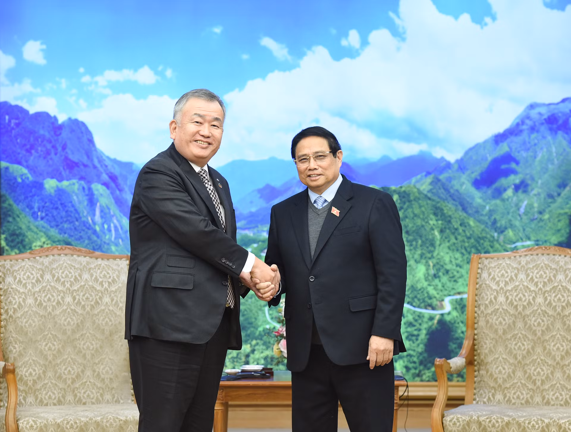 Thủ tướng Phạm Minh Chính tiếp ông Nagao Yutaka, Chủ tịch Tập đoàn Yamato Holdings (Nhật Bản). Thủ tướng Phạm Minh Chính tiếp ông Nagao Yutaka, Chủ tịch Tập đoàn Yamato Holdings (Nhật Bản).
