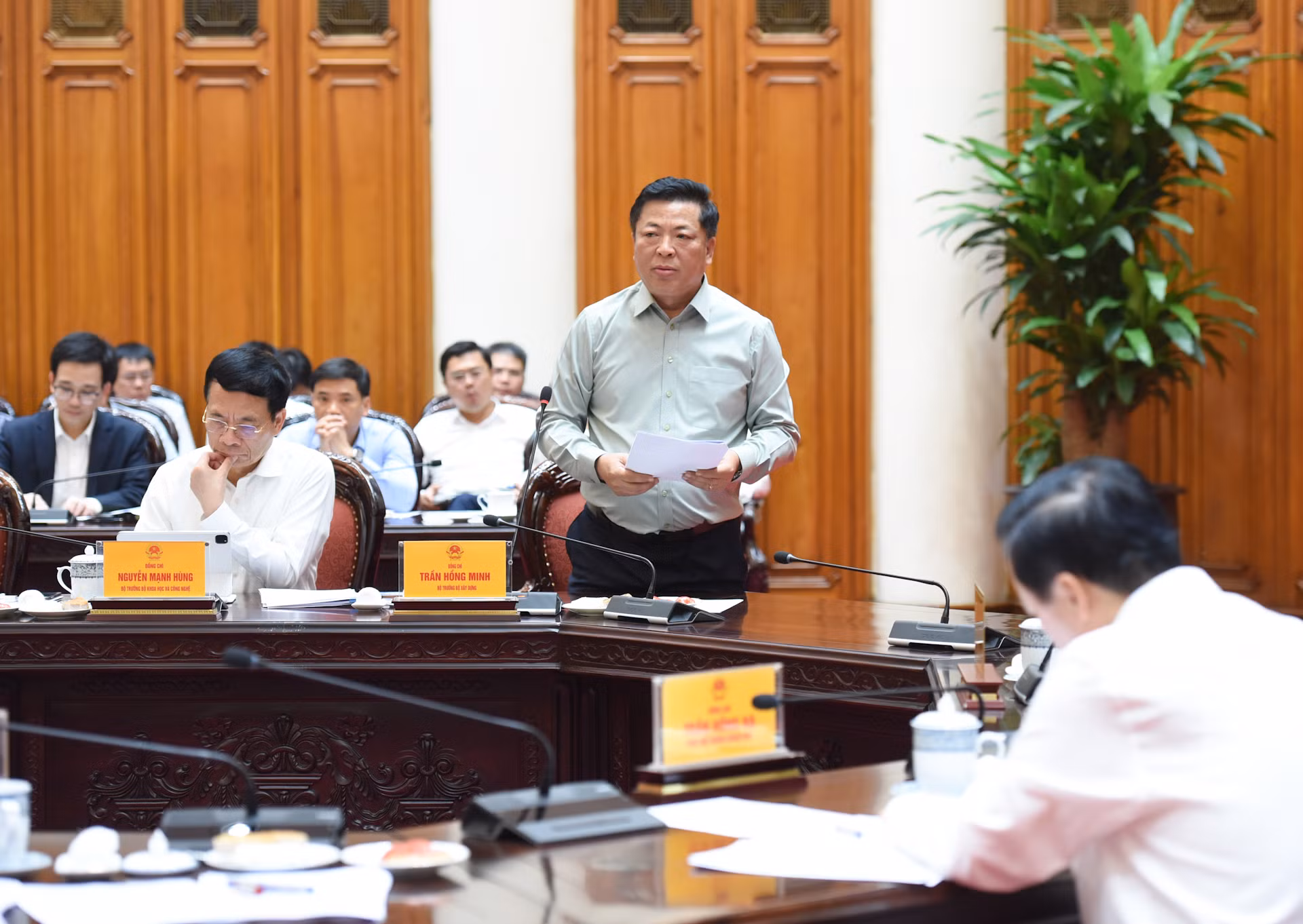 Bộ trưởng Xây dựng Trần Hồng Minh phát biểu.