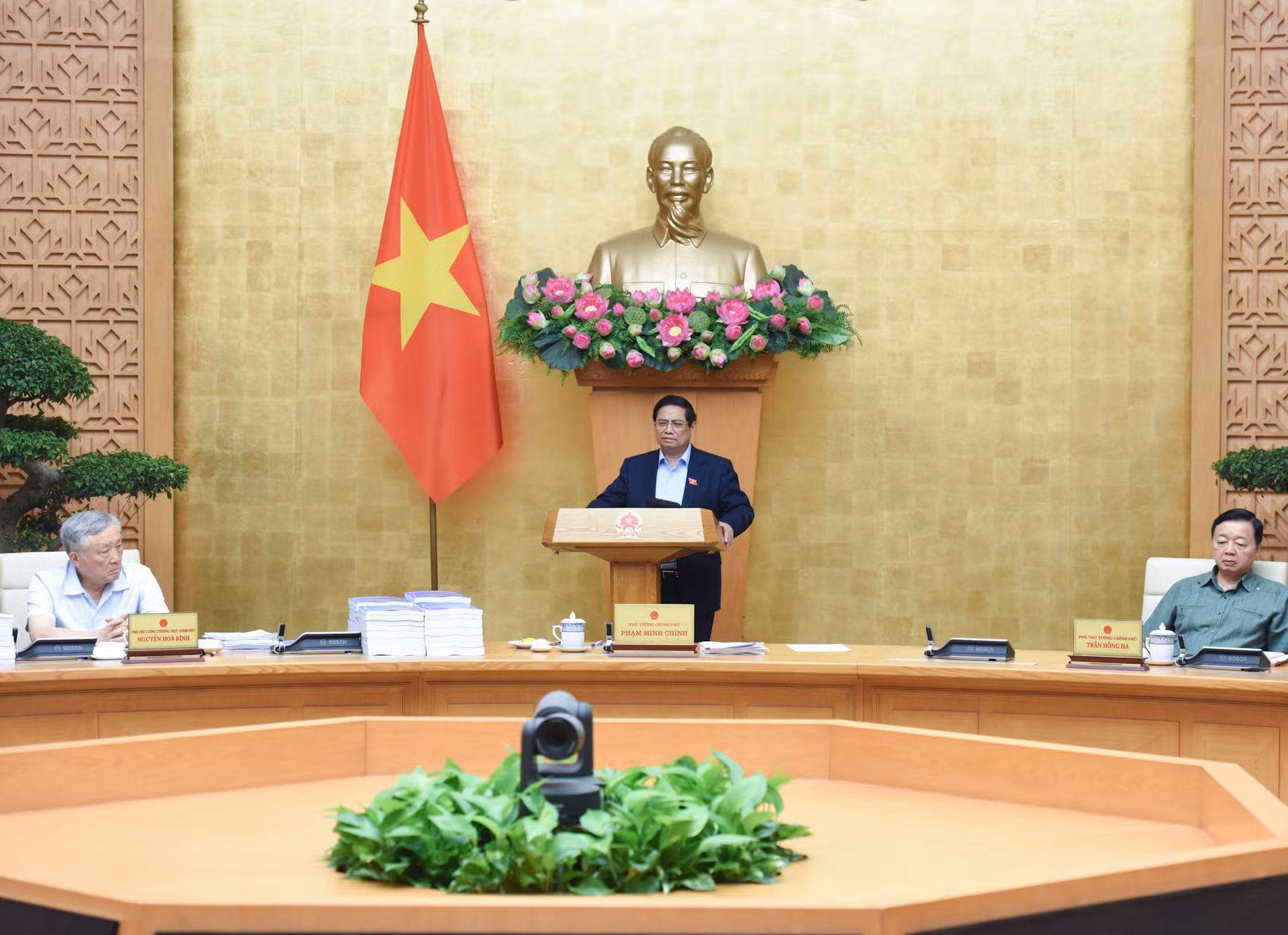 [Ảnh] Thủ tướng Phạm Minh Chính chủ trì cuộc họp Chính phủ chuyên đề về việc sắp xếp đơn vị hành chính các cấp ảnh 3