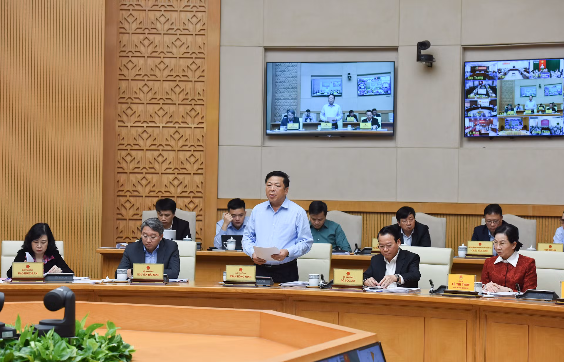 Bộ trưởng Xây dựng Trần Hồng Minh phát biểu.