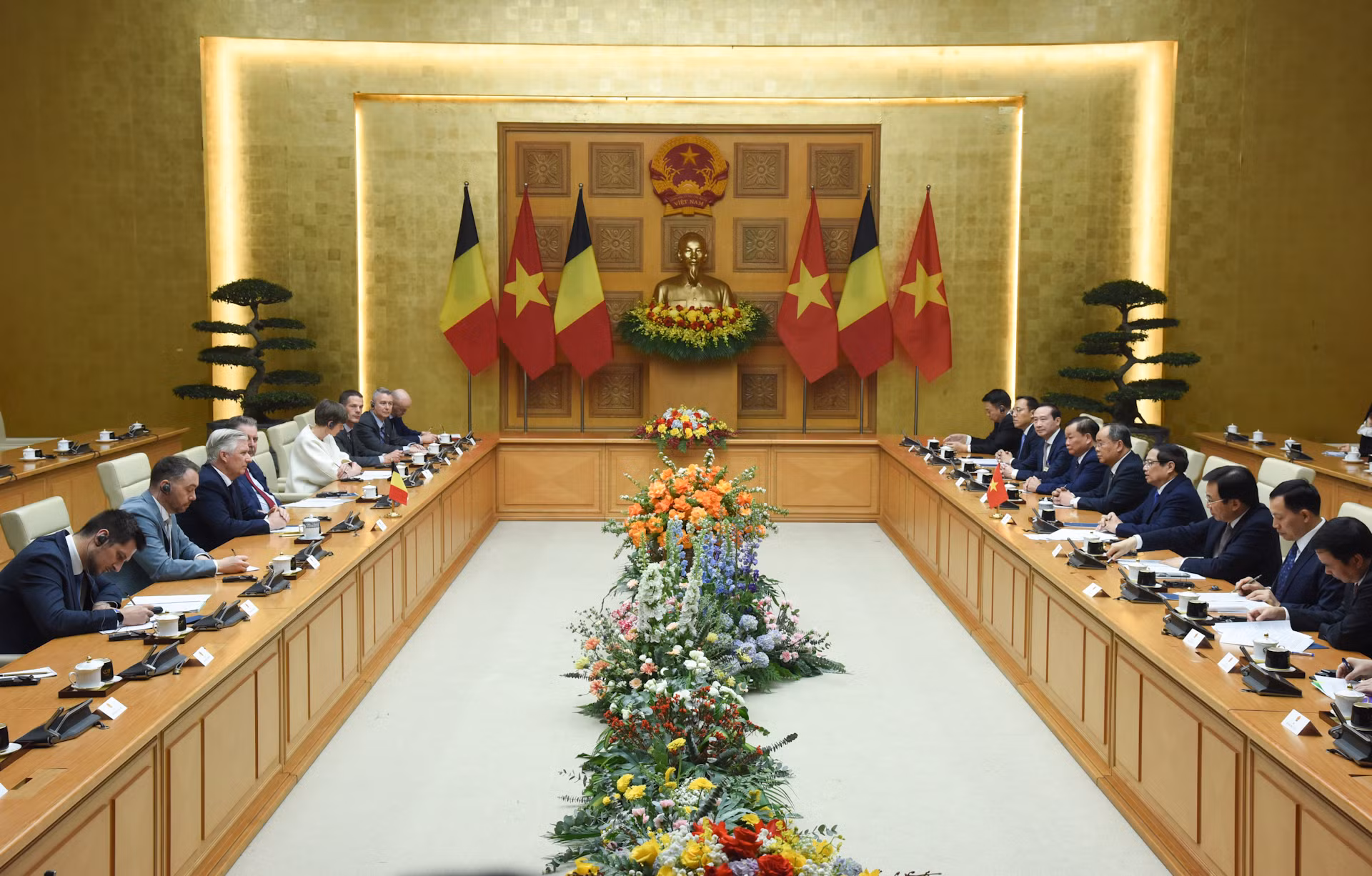 Quang cảnh hội kiến.