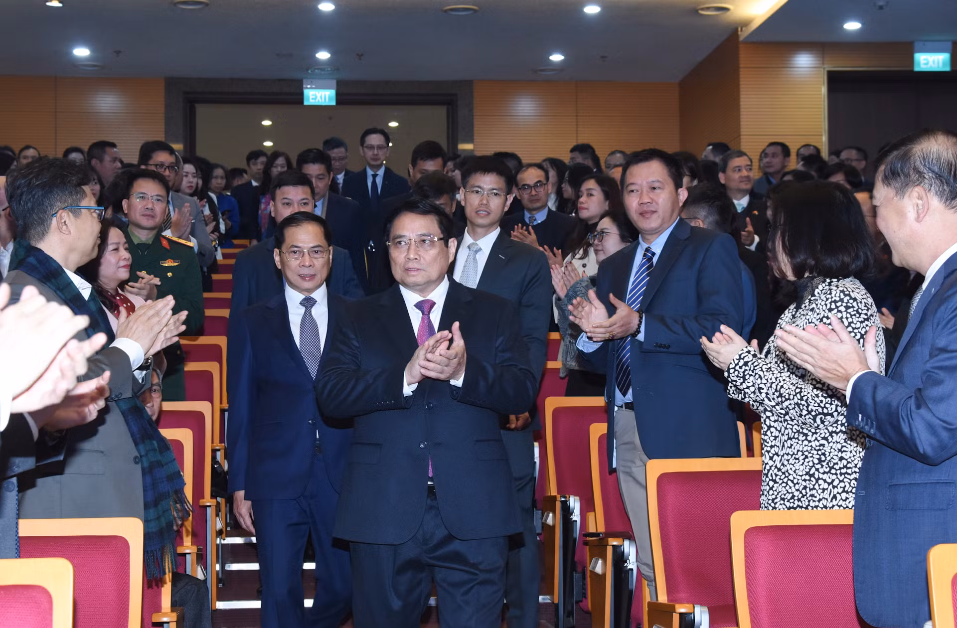 Thủ tướng Phạm Minh Chính đến dự hội nghị.