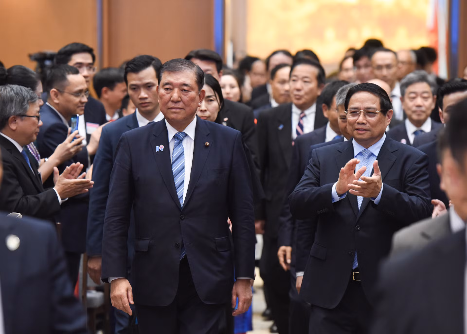 Thủ tướng Phạm Minh Chính và Thủ tướng Nhật Bản Ishiba Shigeru đến dự Diễn đàn Việt Nam - Nhật Bản.