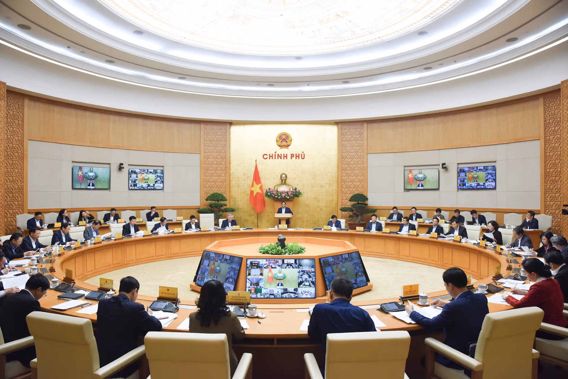 Quang cảnh phiên họp.