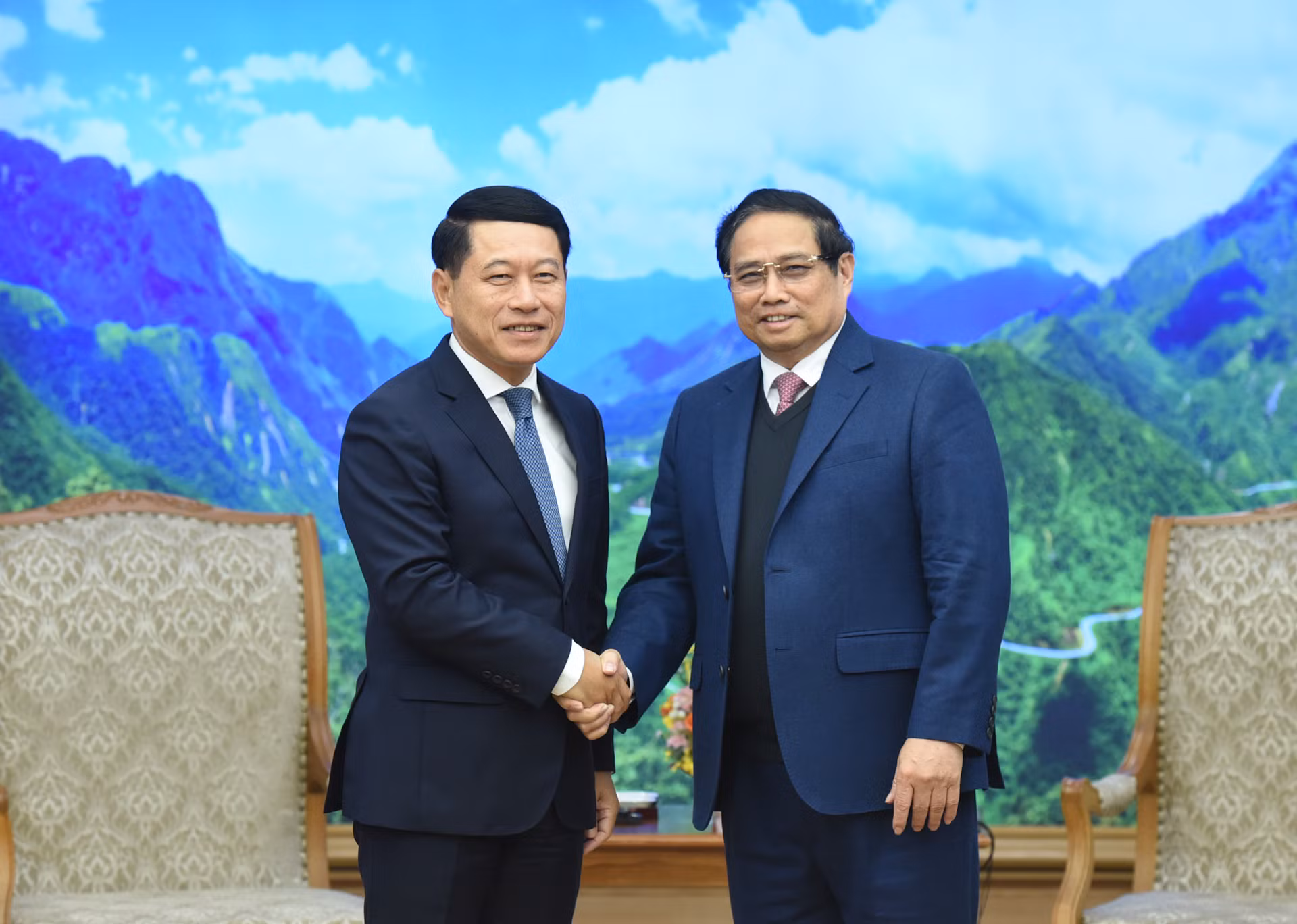 Thủ tướng Phạm Minh Chính tiếp Phó Thủ tướng Lào Saleumxay Kommasith.