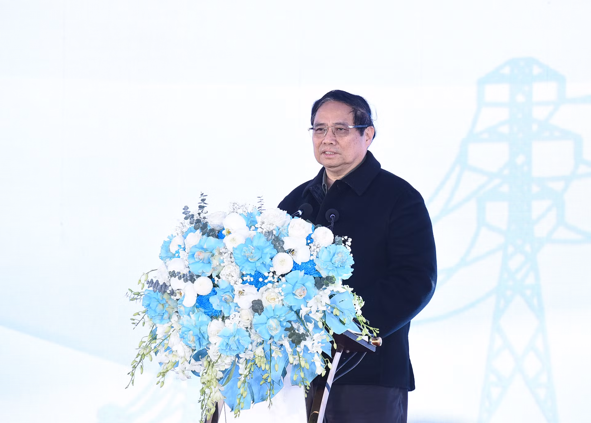 Thủ tướng Phạm Minh Chính phát biểu tại Lễ khởi công Dự án đường dây 500kV Lào Cai-Vĩnh Yên.